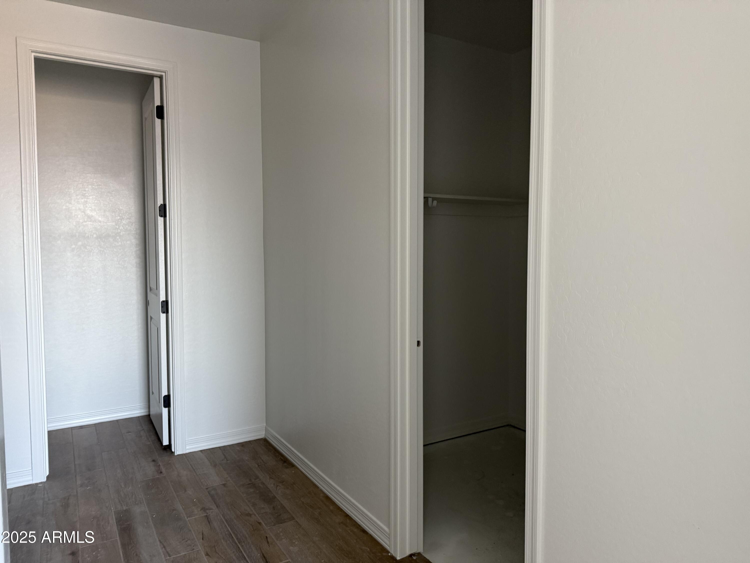 9523 W PARKWAY Drive