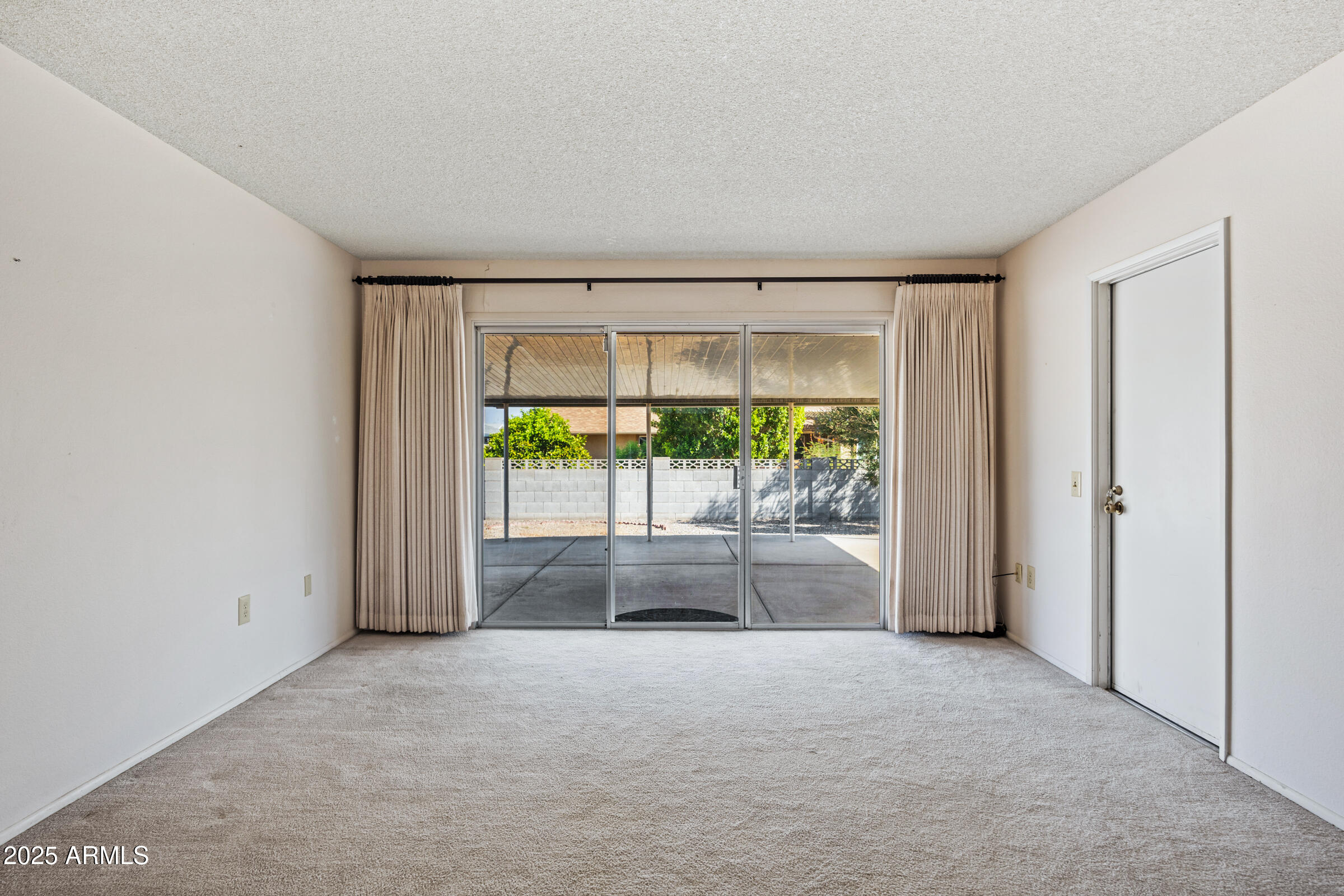 11041 W PLEASANT VALLEY Road