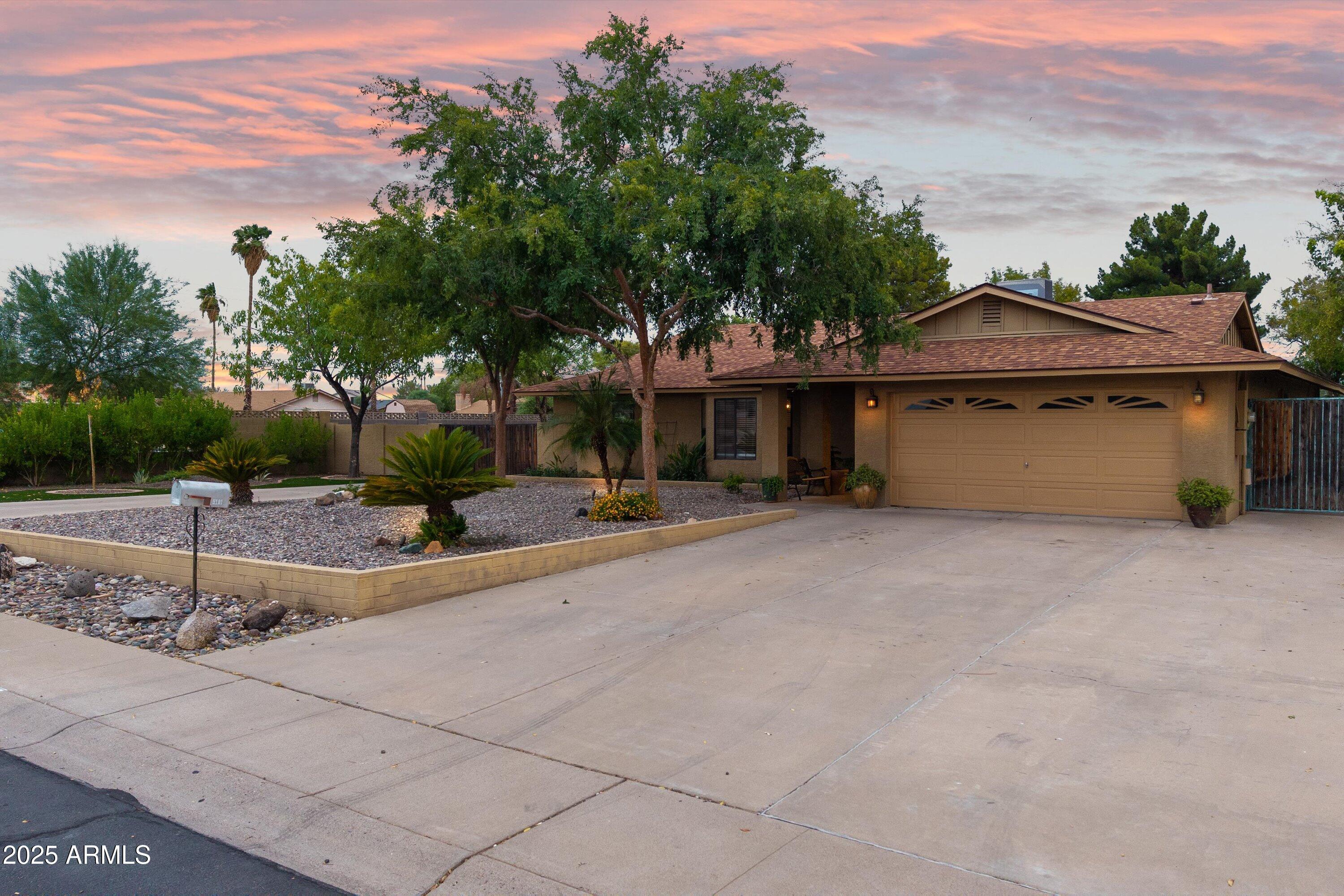 5101 W Monte Cristo Avenue