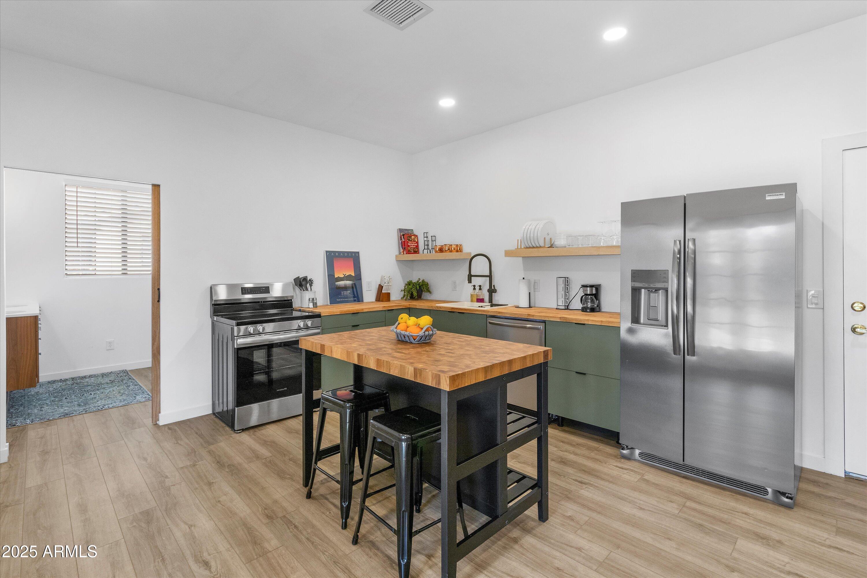 5101 W Monte Cristo Avenue