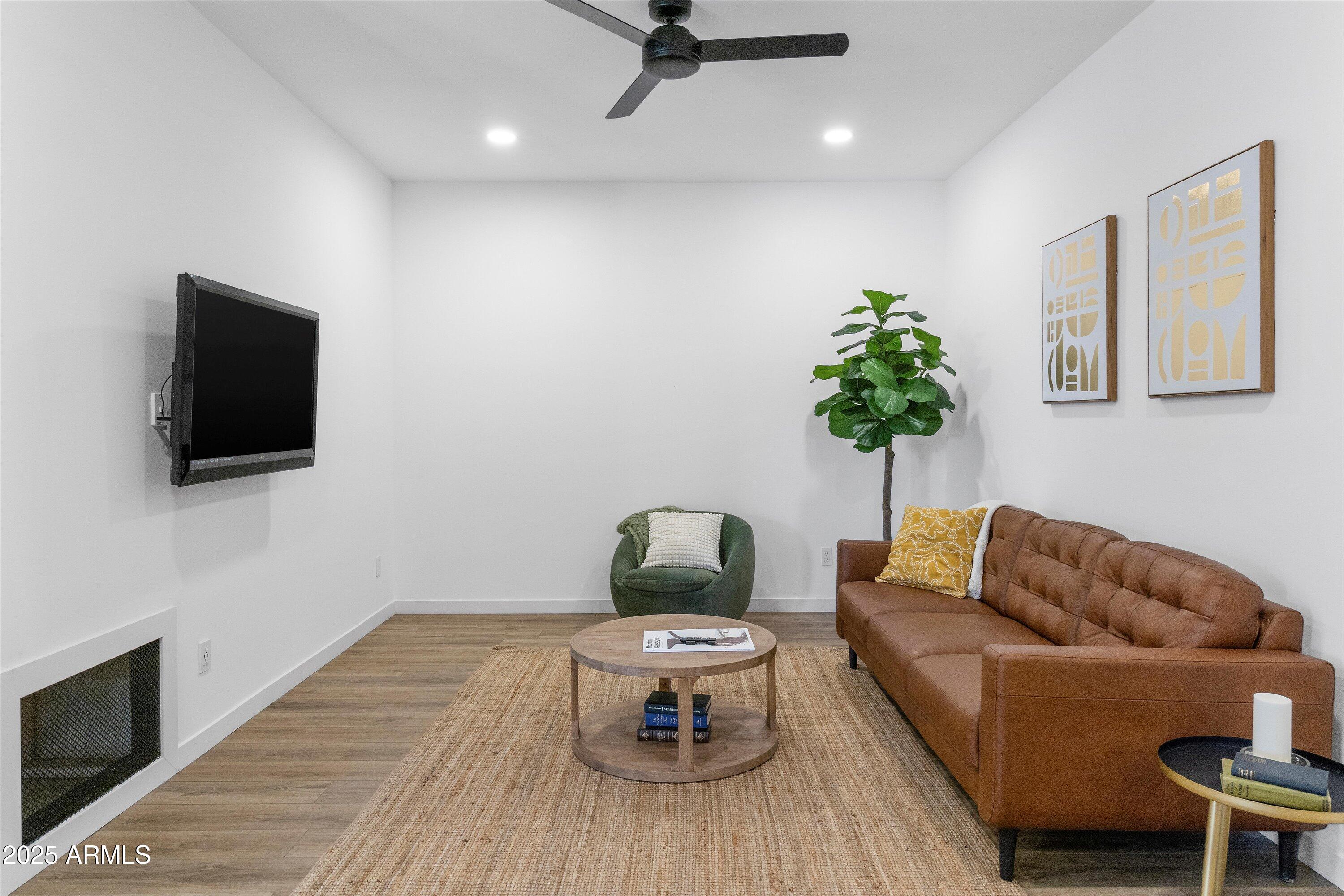 5101 W Monte Cristo Avenue