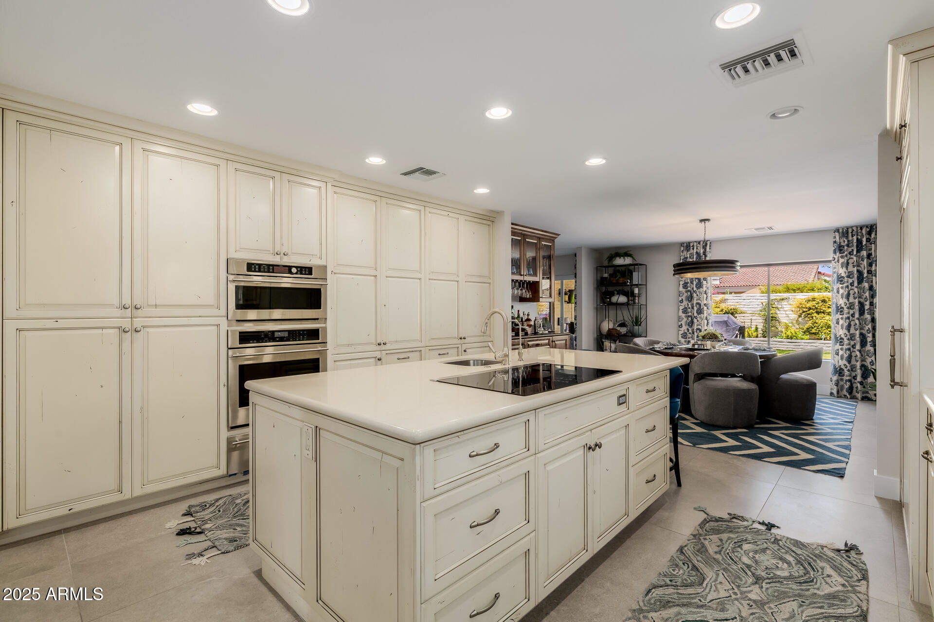 7322 E MCLELLAN Boulevard