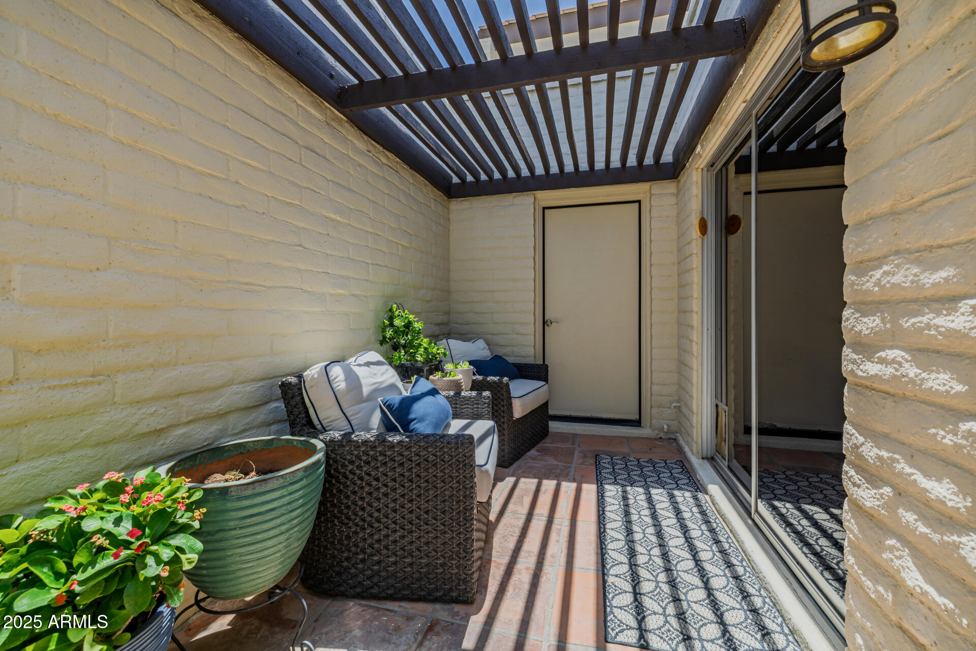 7322 E MCLELLAN Boulevard