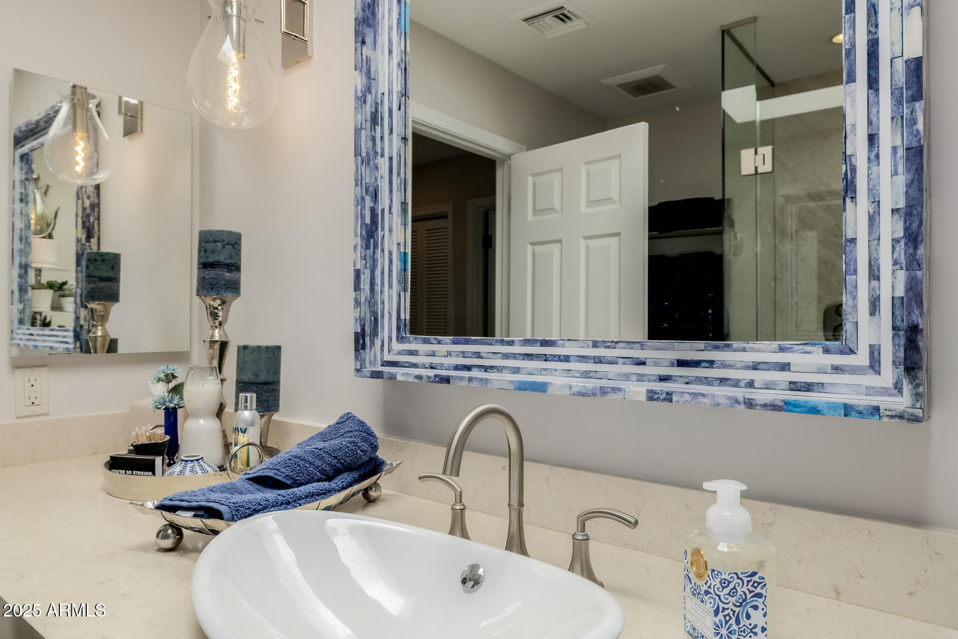 7322 E MCLELLAN Boulevard