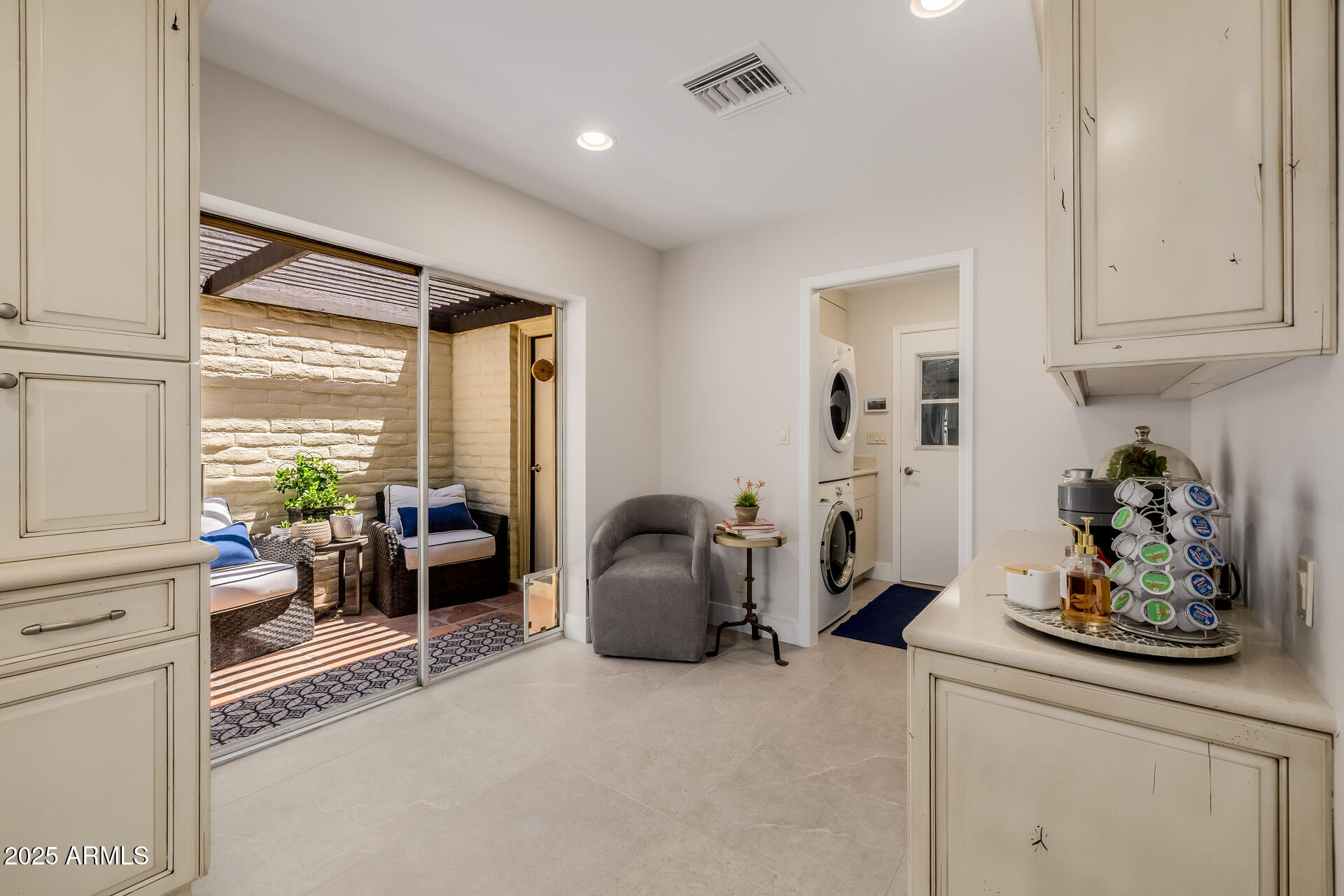 7322 E MCLELLAN Boulevard