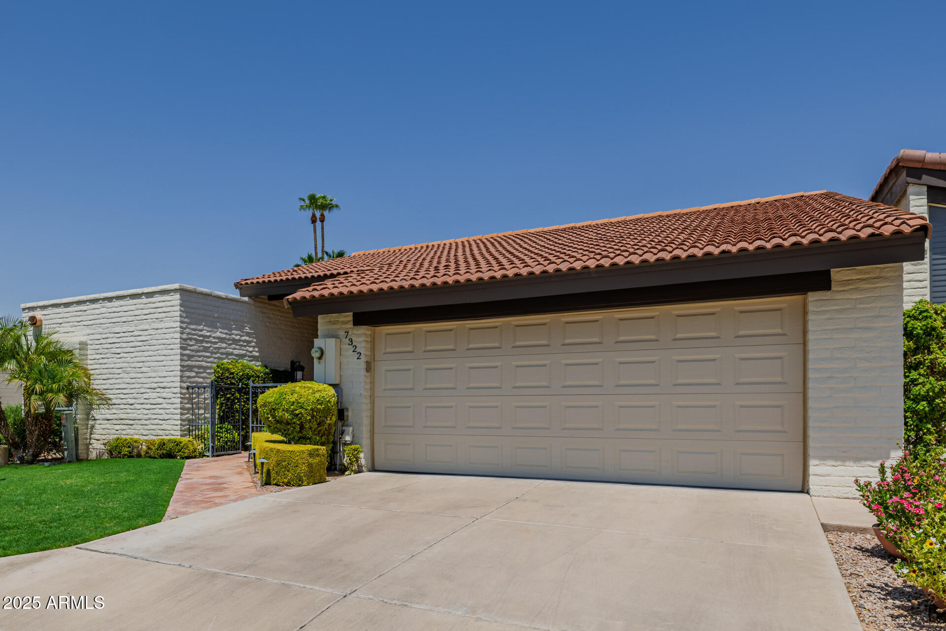 7322 E MCLELLAN Boulevard