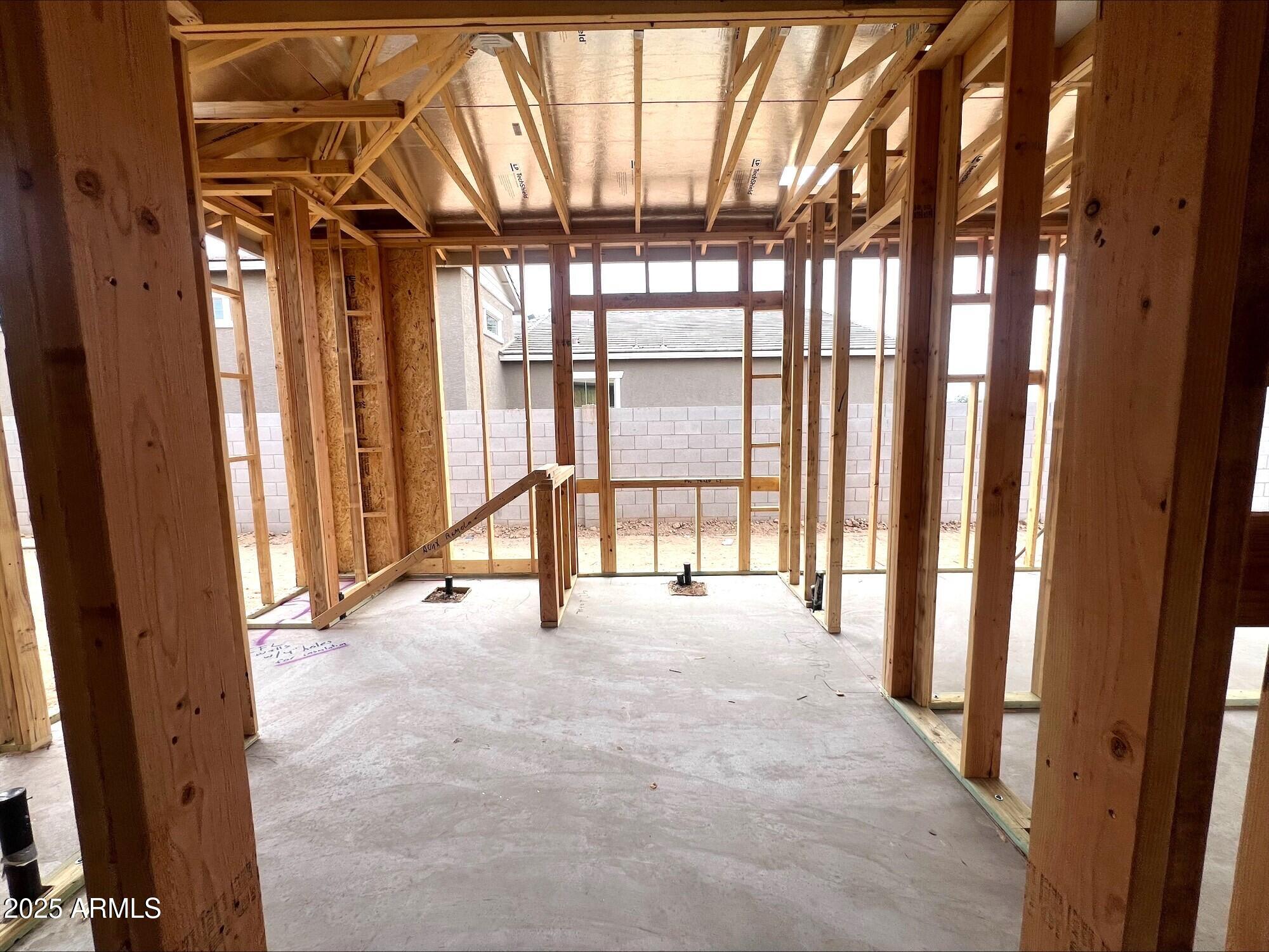 22949 E TWIN ACRES Drive