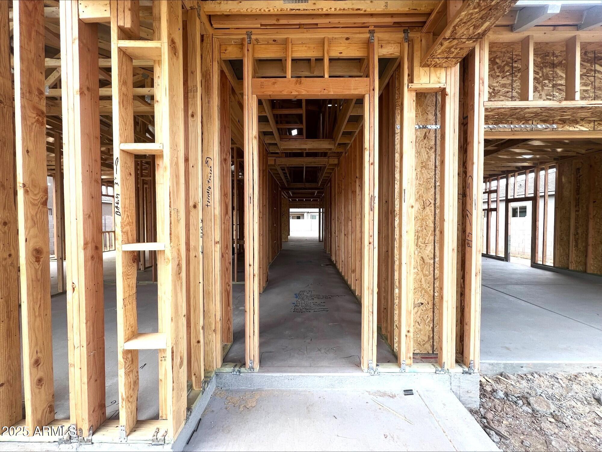 22949 E TWIN ACRES Drive