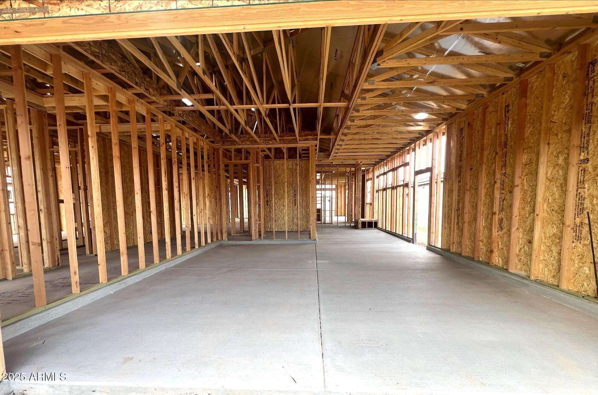 22949 E TWIN ACRES Drive