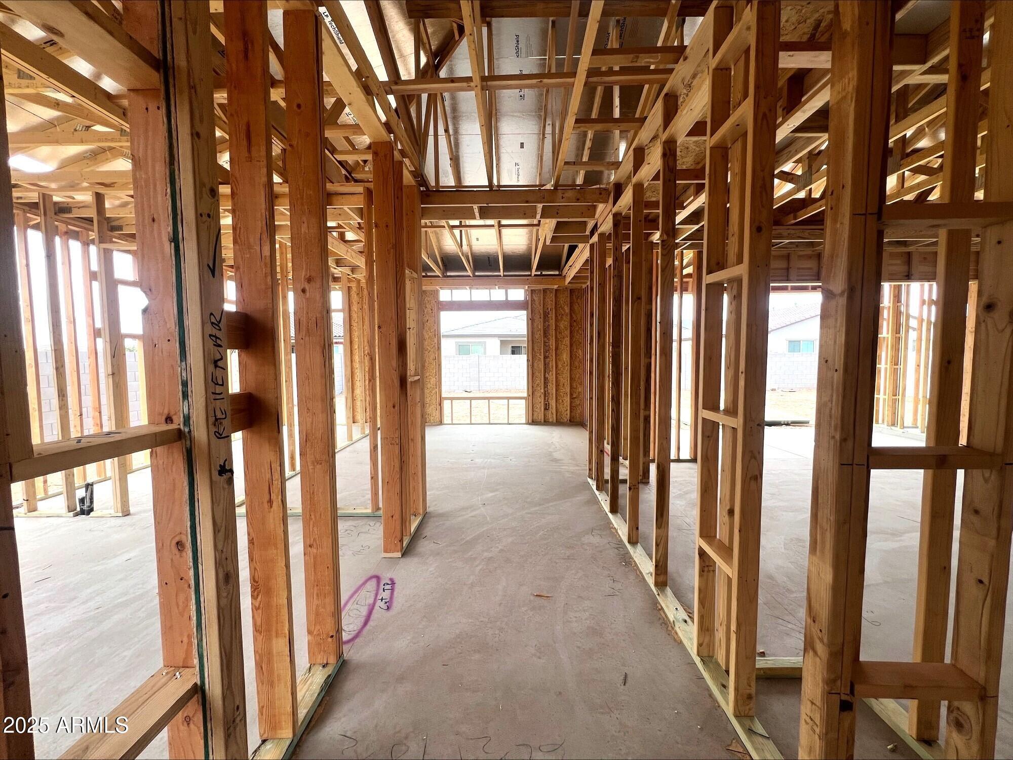 22949 E TWIN ACRES Drive