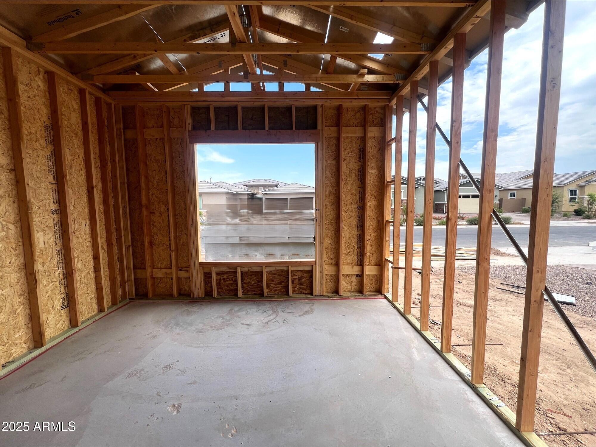 22949 E TWIN ACRES Drive