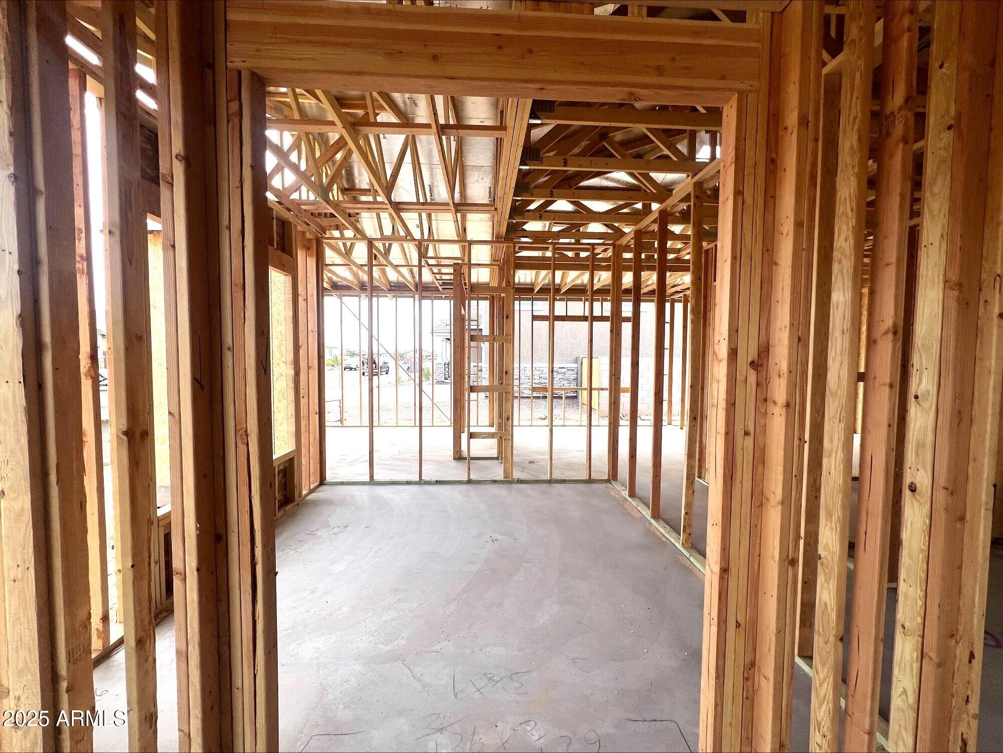 22949 E TWIN ACRES Drive