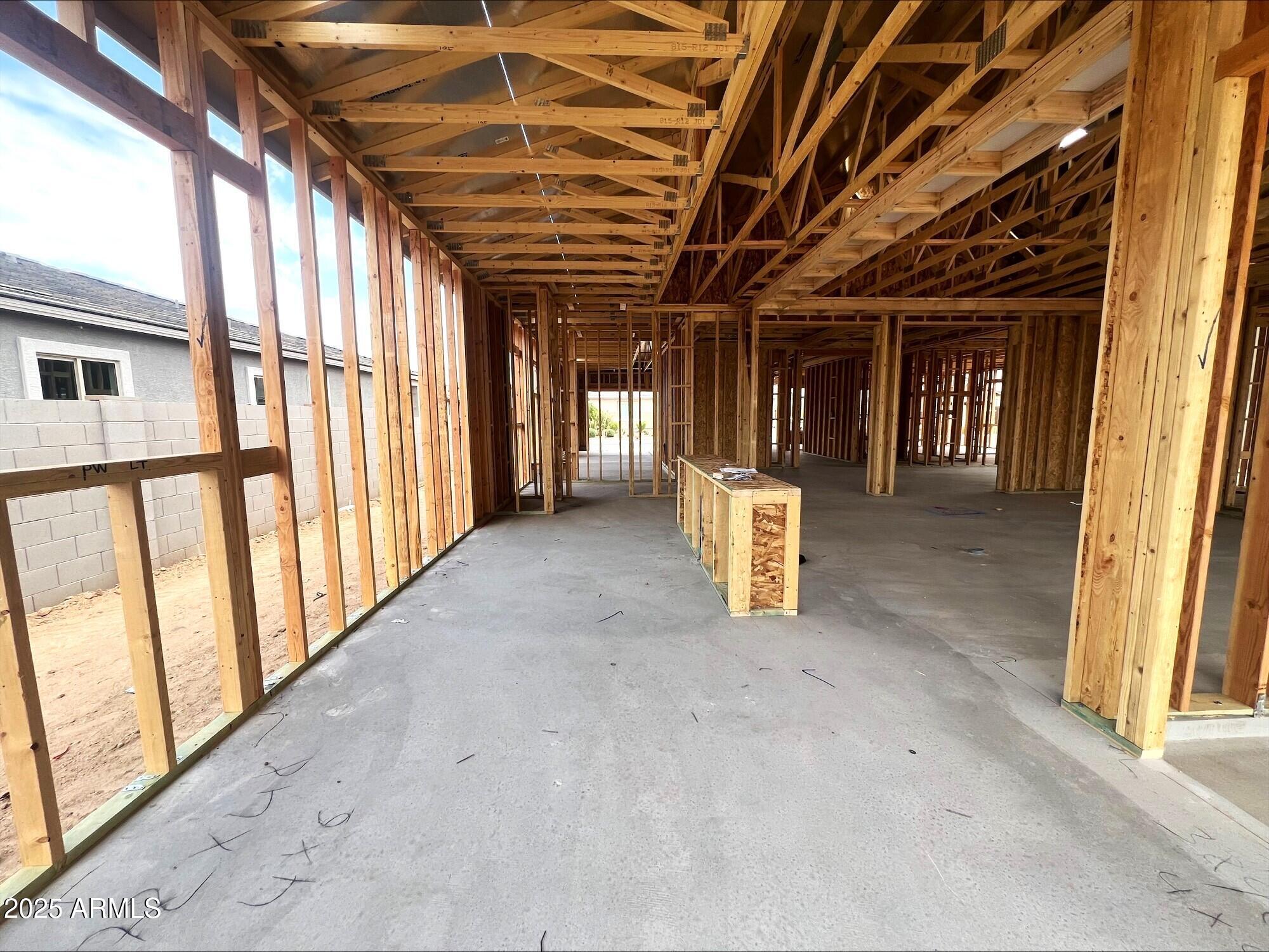 22949 E TWIN ACRES Drive