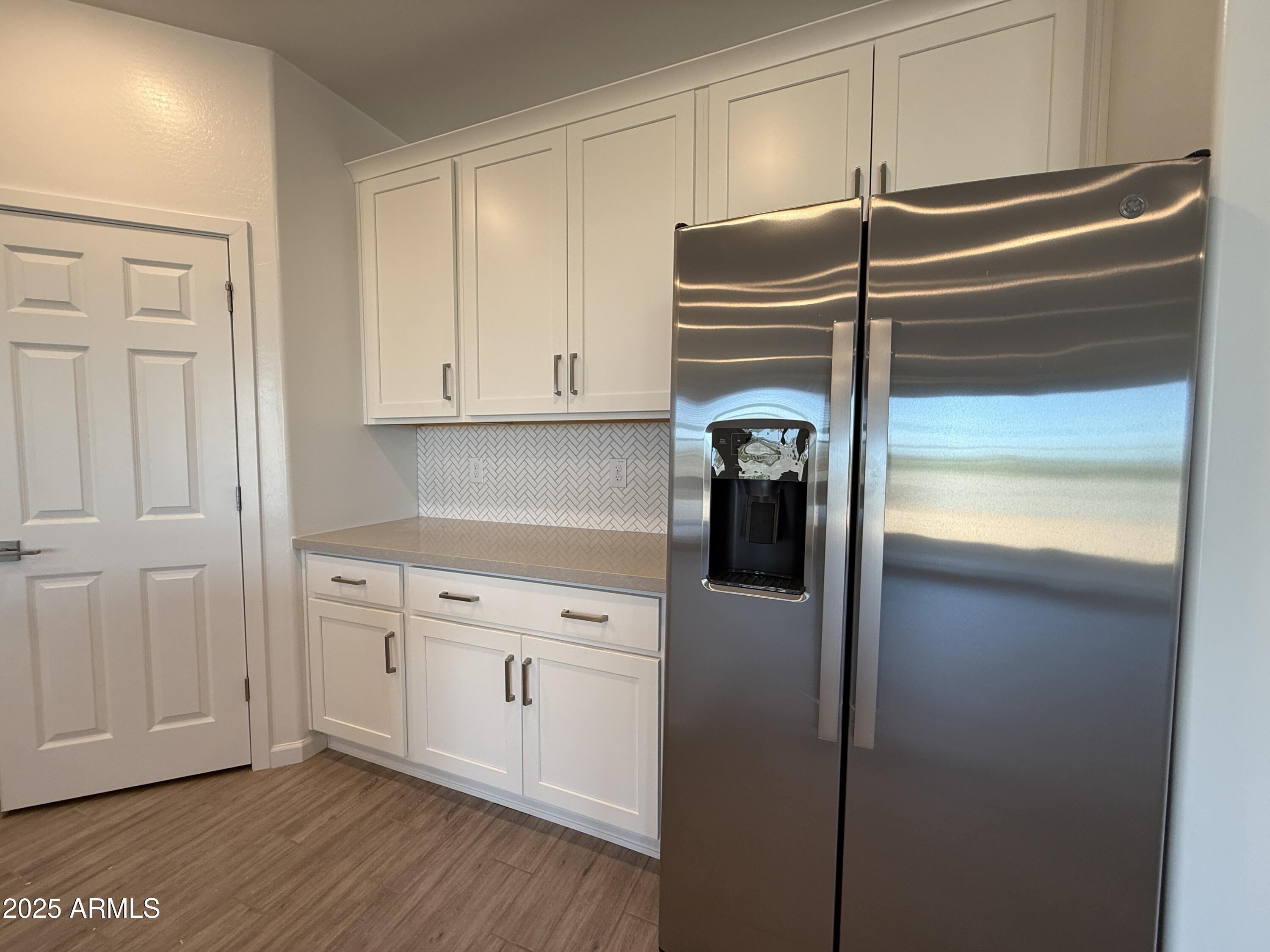 9628 W TAMARISK Avenue