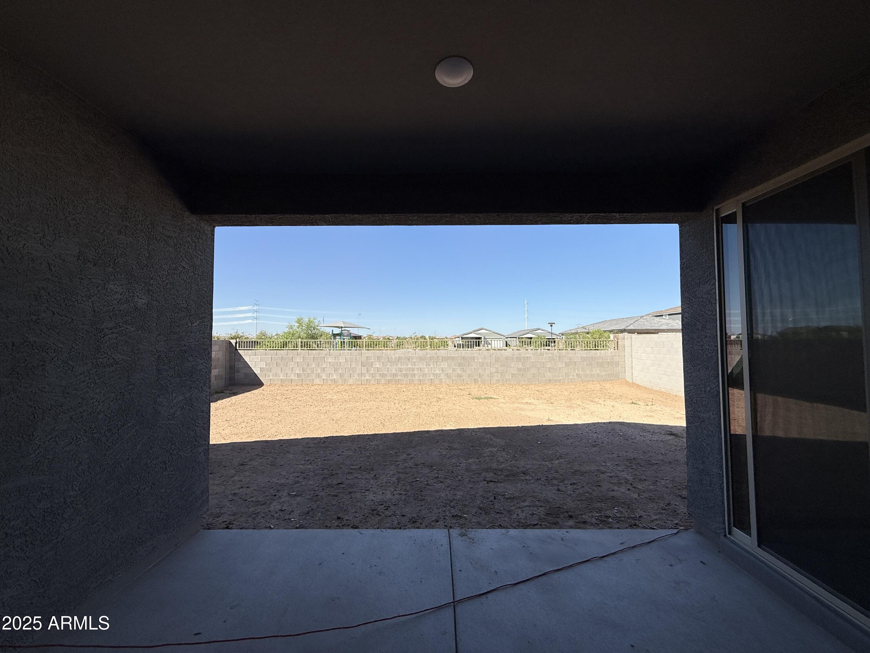 9628 W TAMARISK Avenue