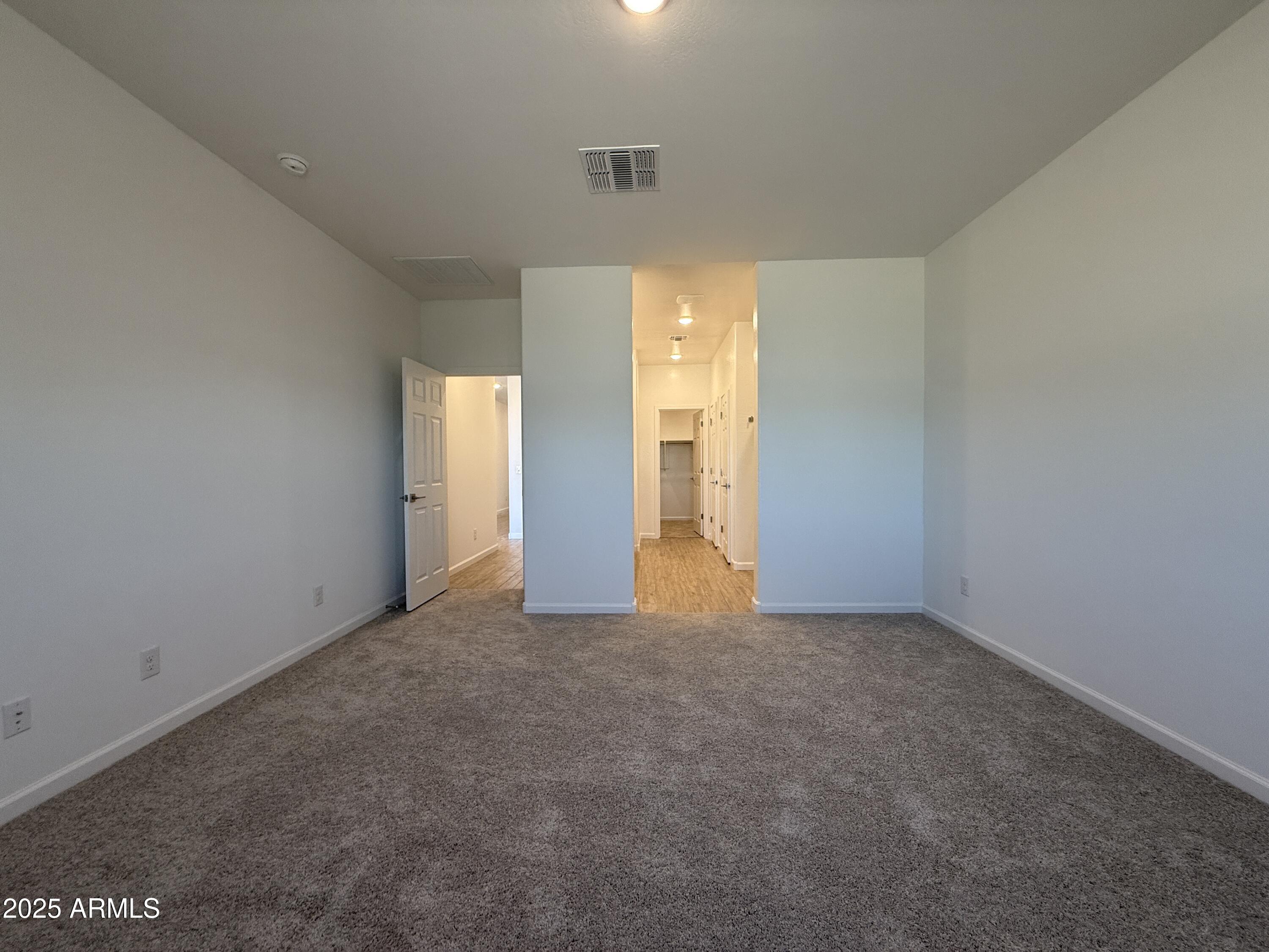 9628 W TAMARISK Avenue