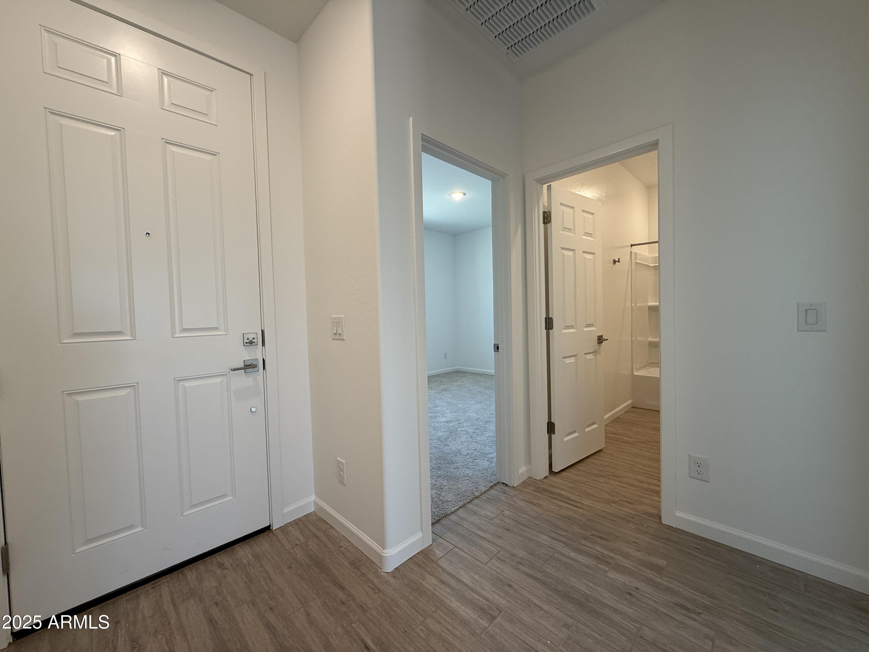 9628 W TAMARISK Avenue