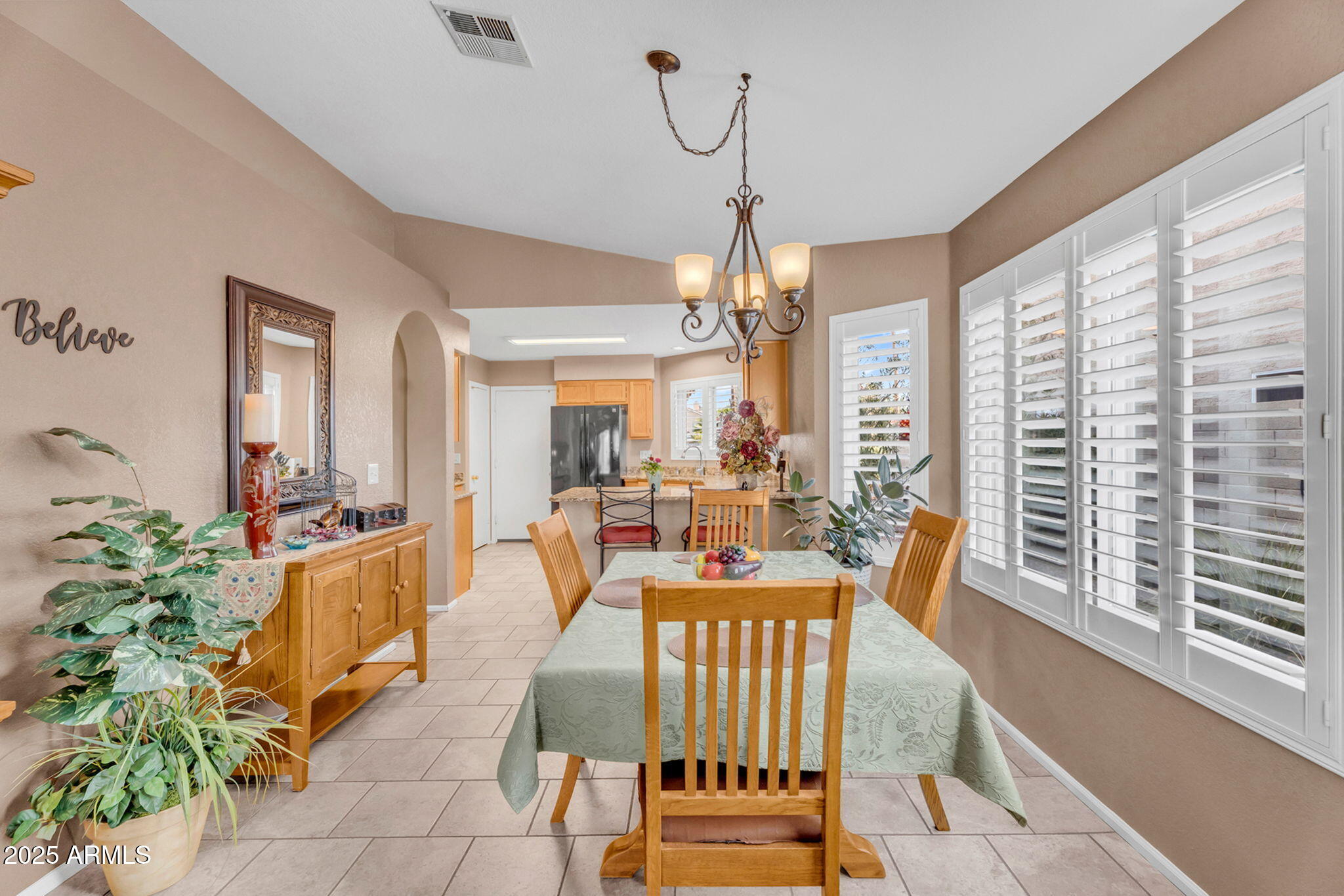 4128 E WOODLAND Drive