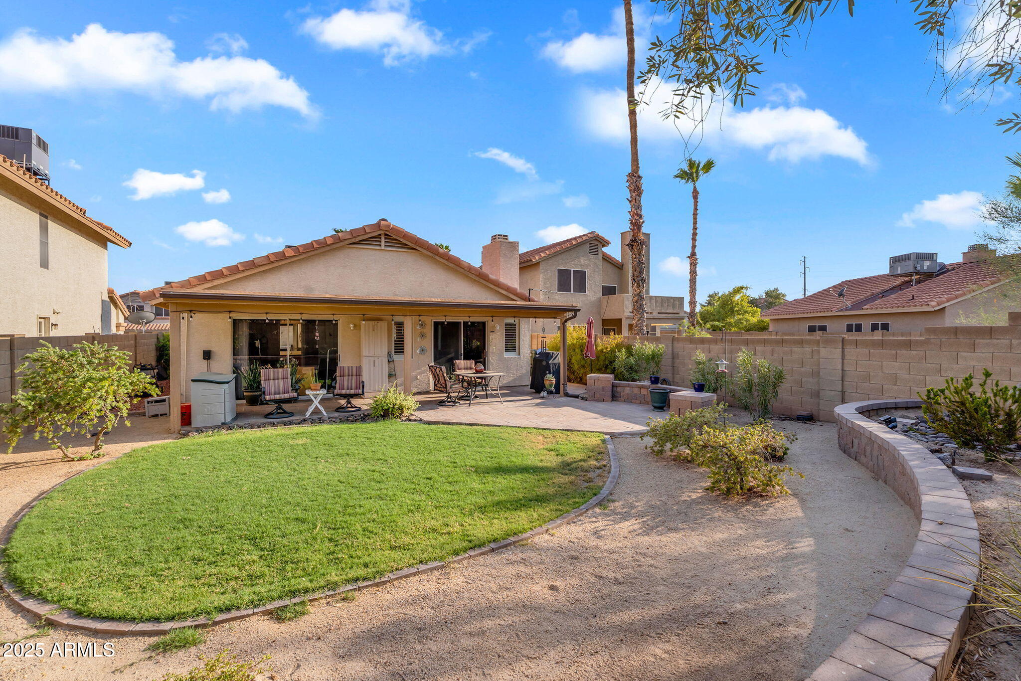 4128 E WOODLAND Drive