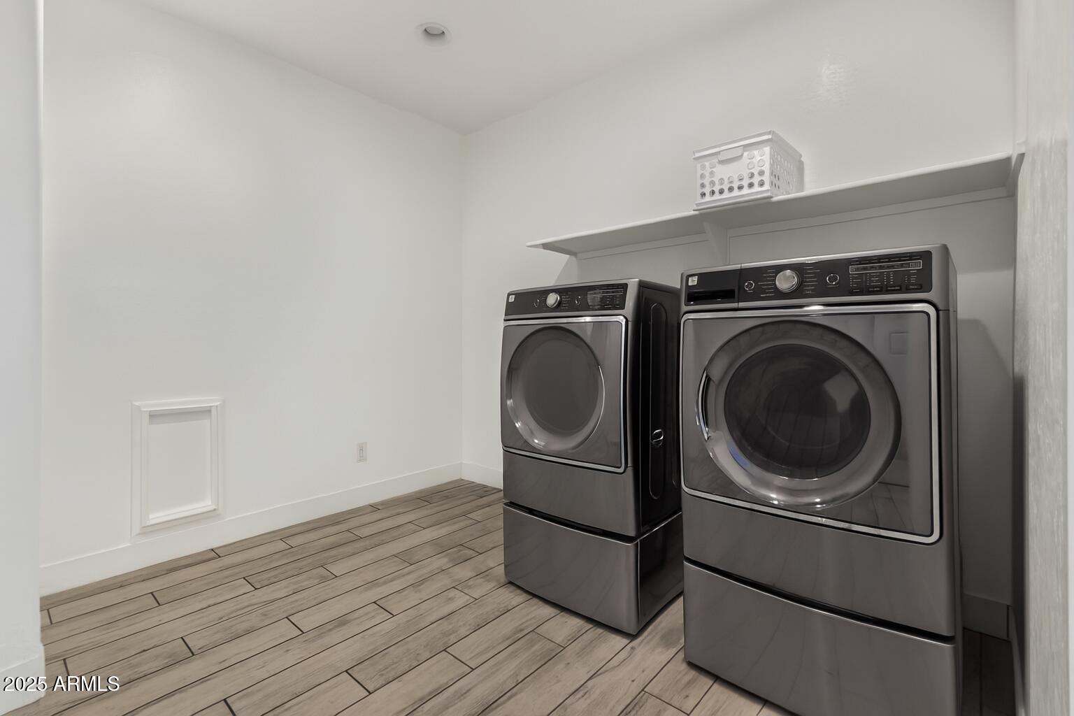 9649 E SPIRAL Avenue