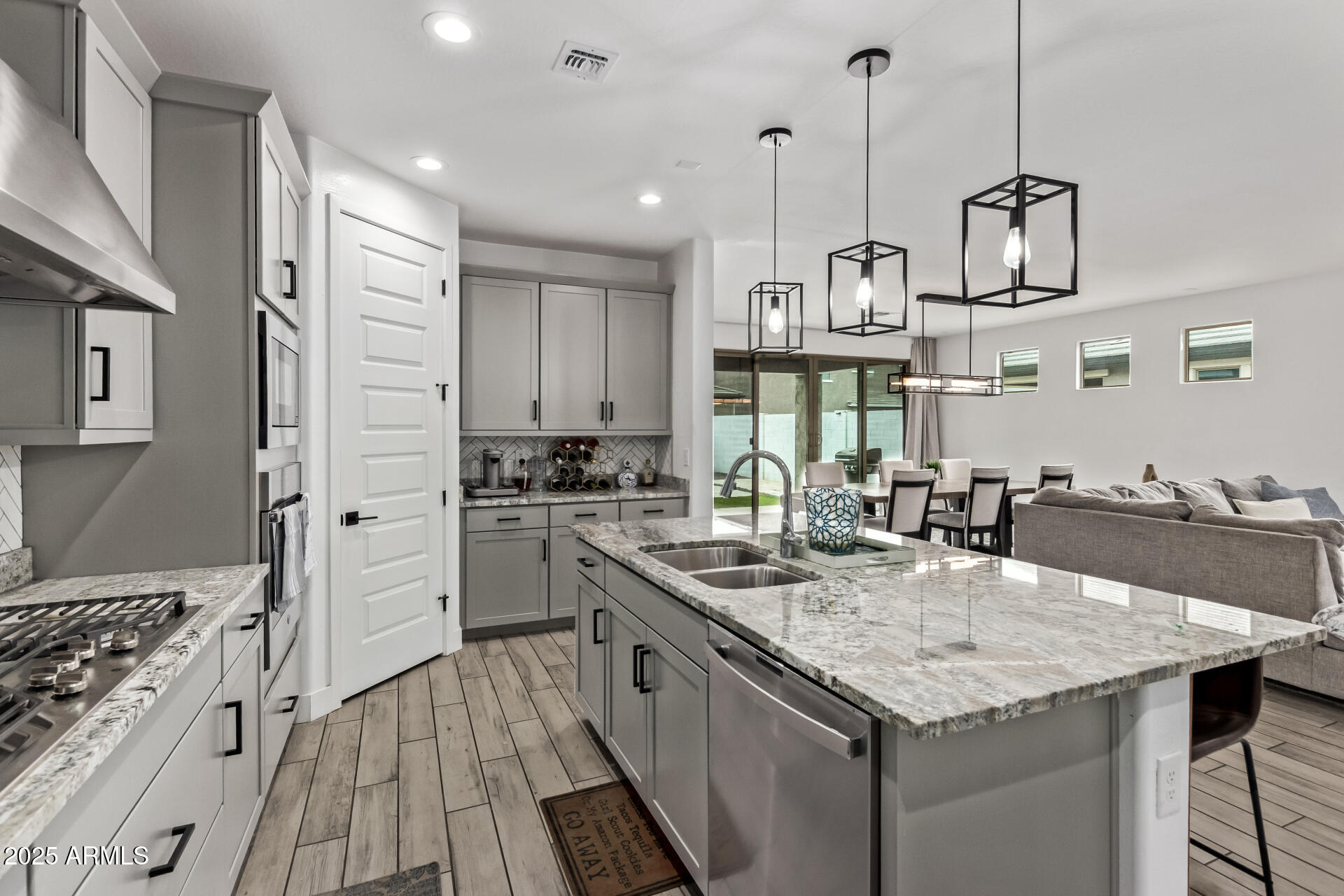 9649 E SPIRAL Avenue