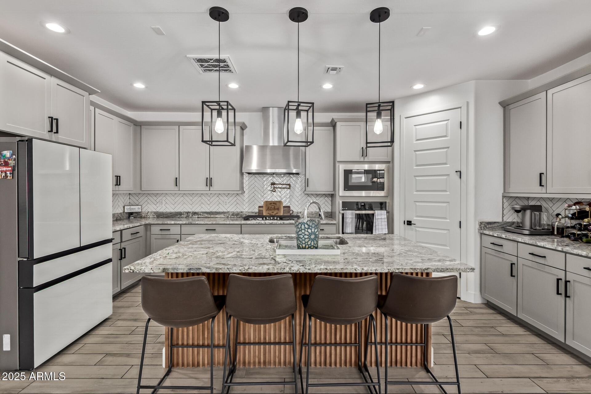 9649 E SPIRAL Avenue