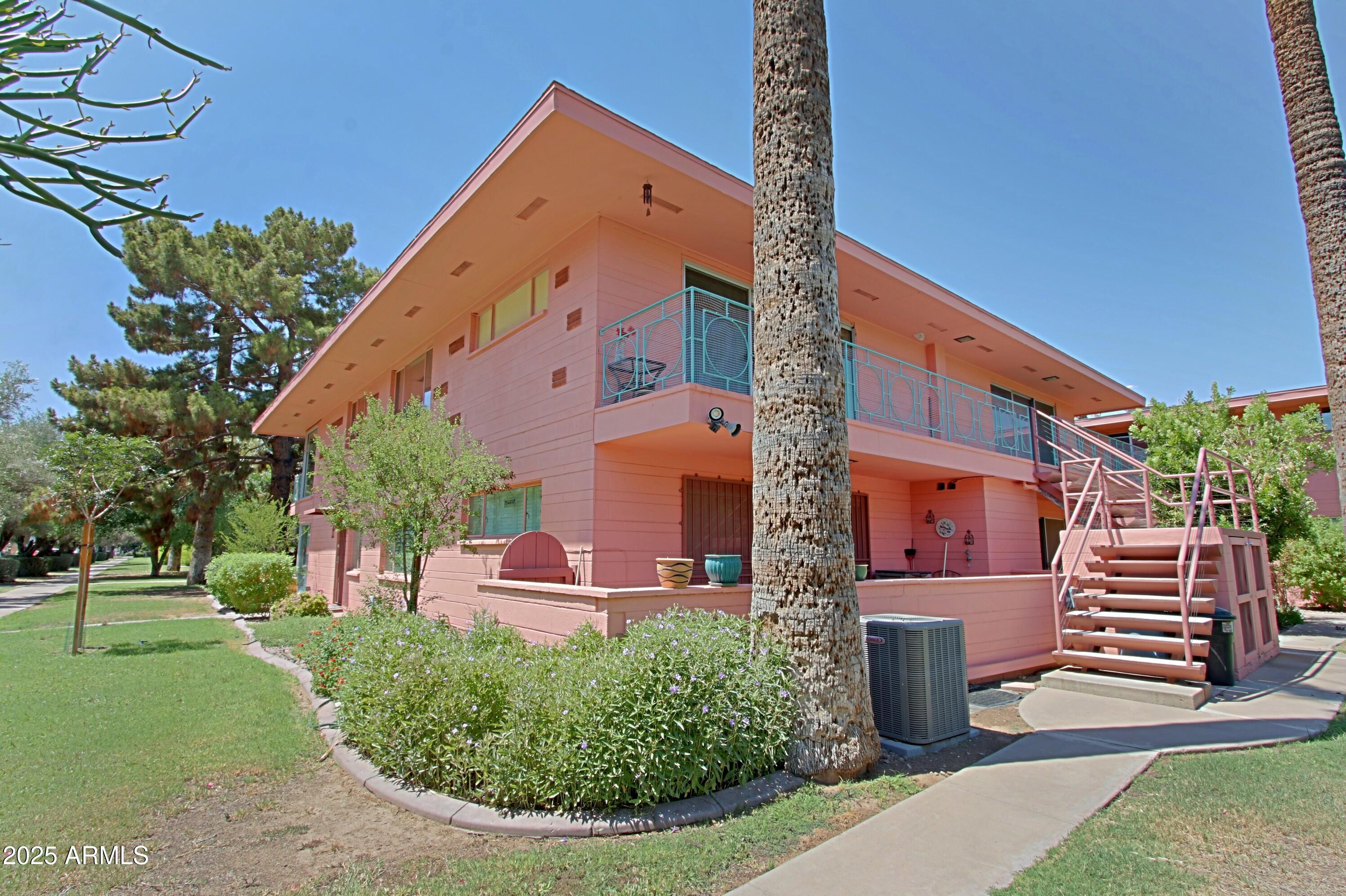 190 E CORONADO Road, 73