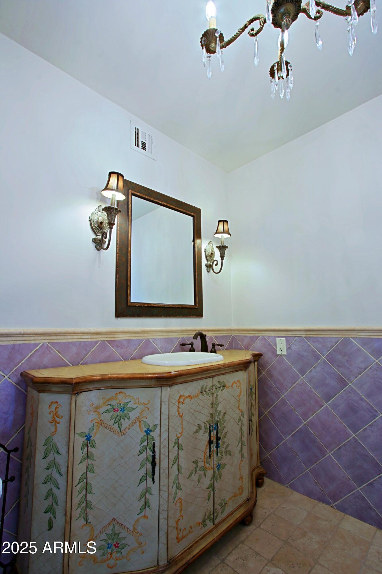 190 E CORONADO Road, 73