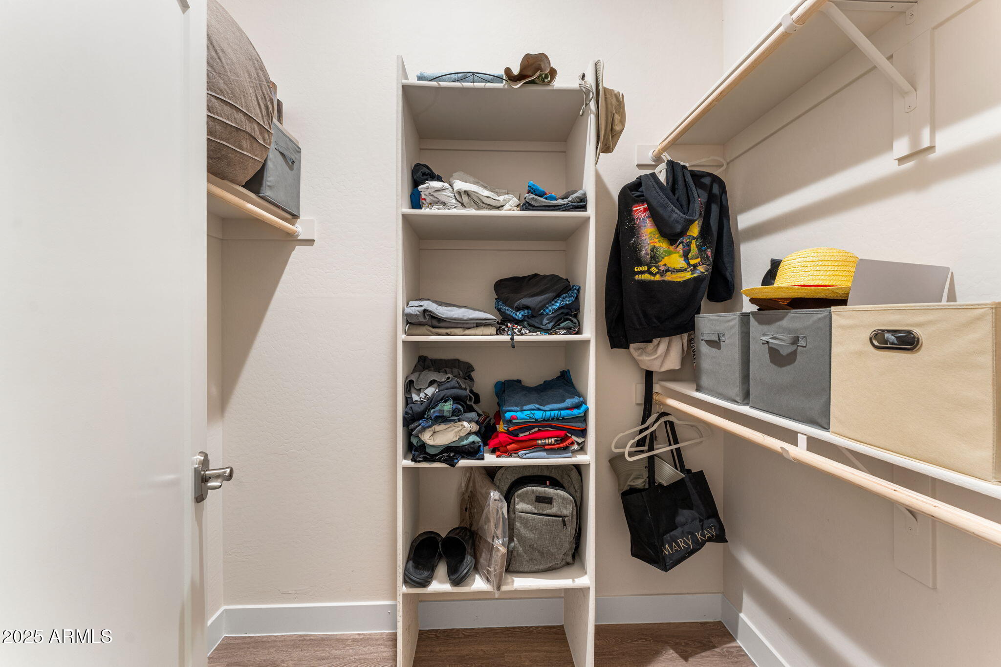 1500 E WAHALLA Lane, W3