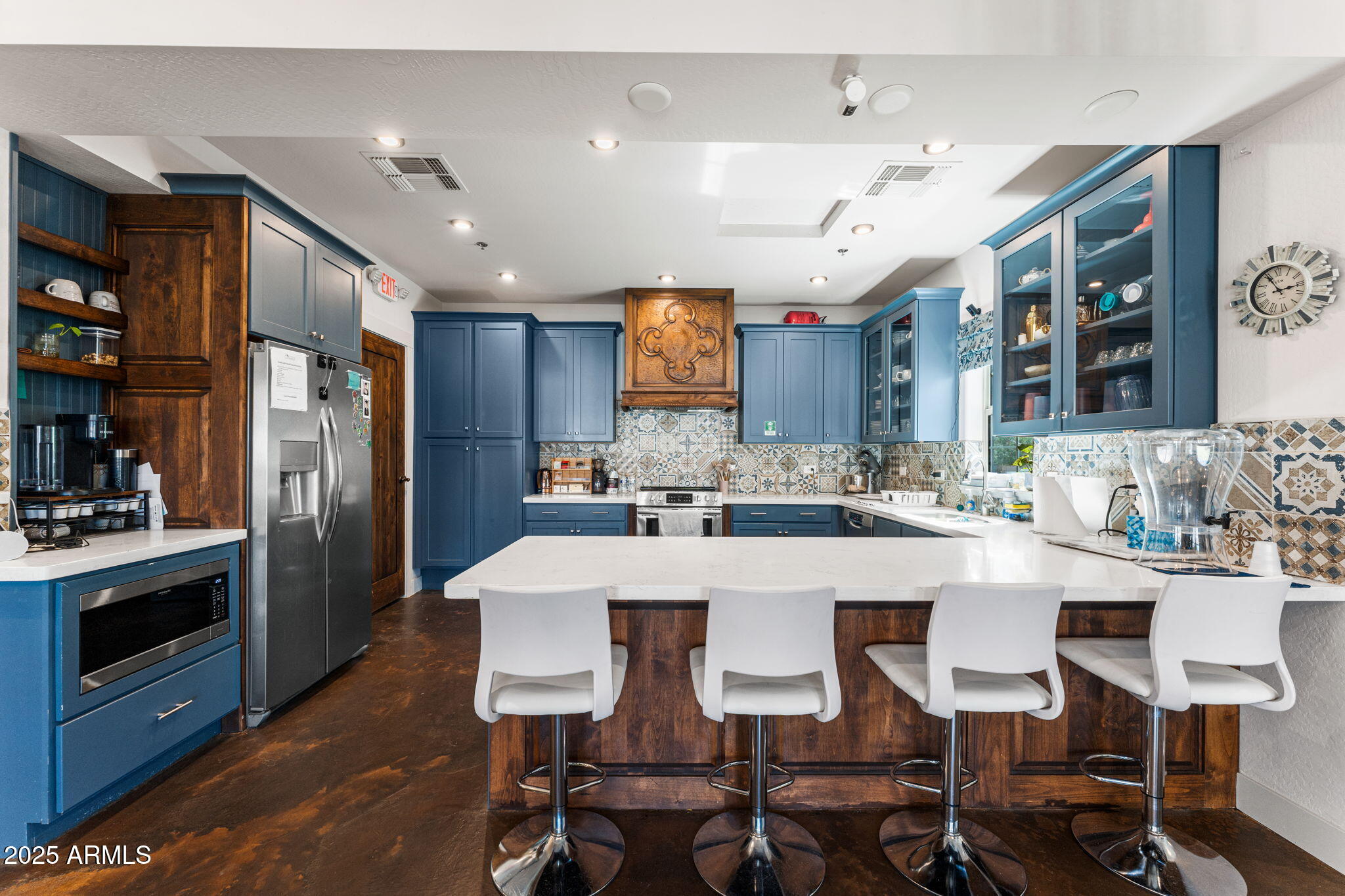 1500 E WAHALLA Lane, W3