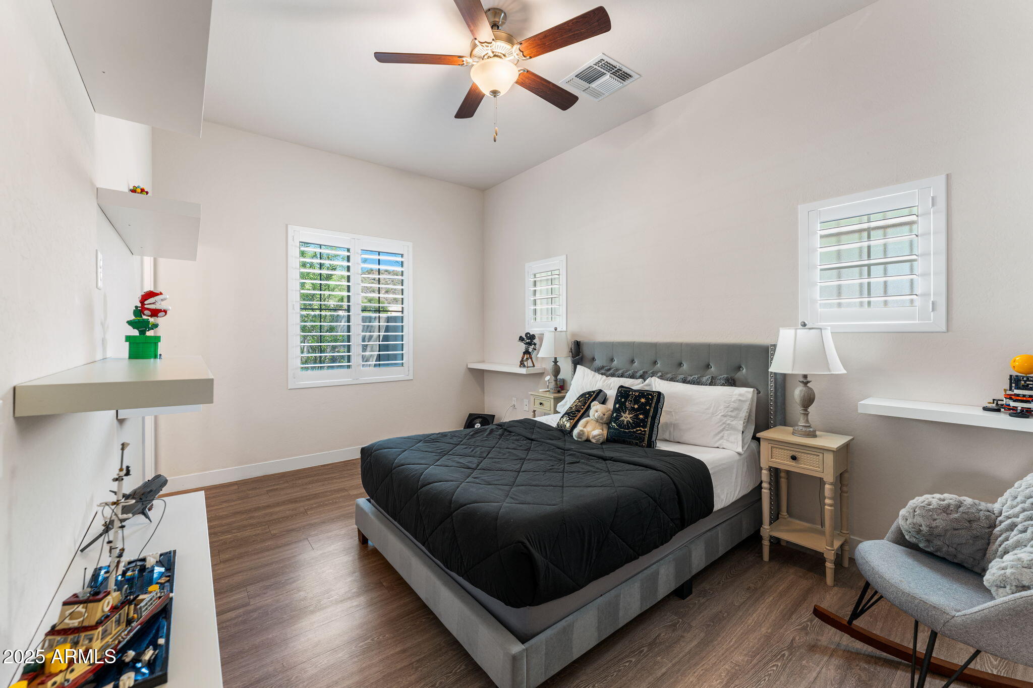 1500 E WAHALLA Lane, W3