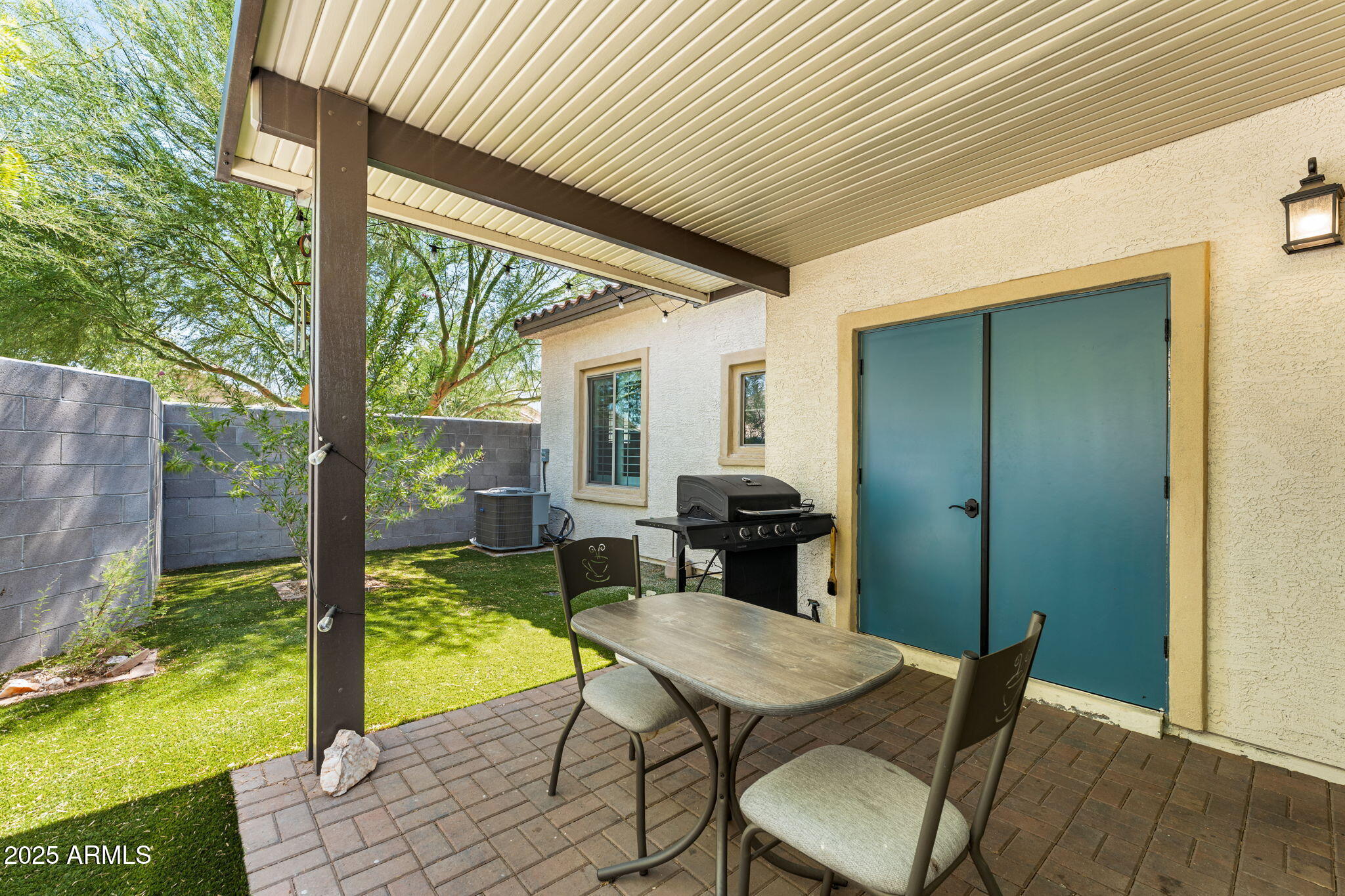 1500 E WAHALLA Lane, W3