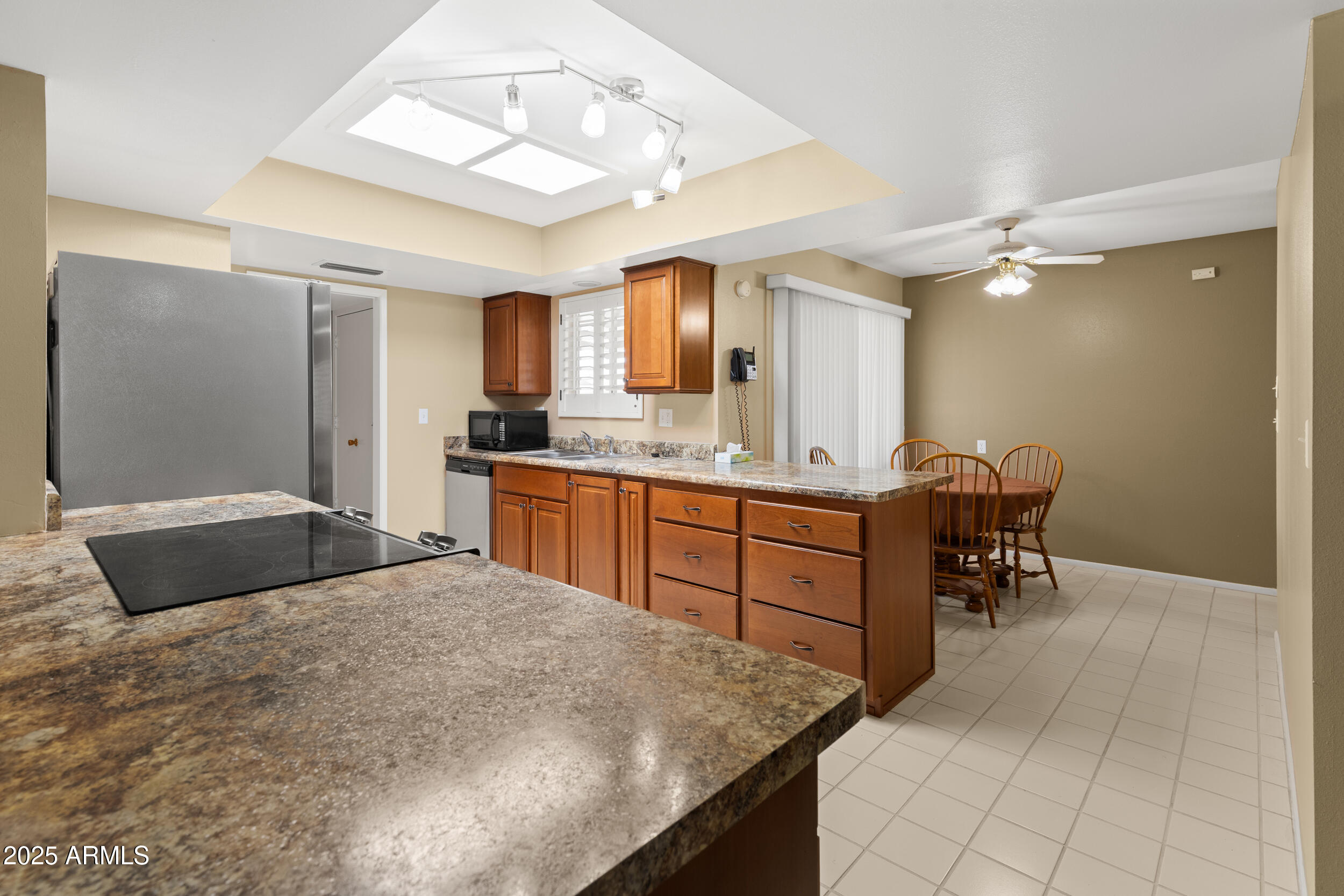 10425 W ROUNDELAY Circle