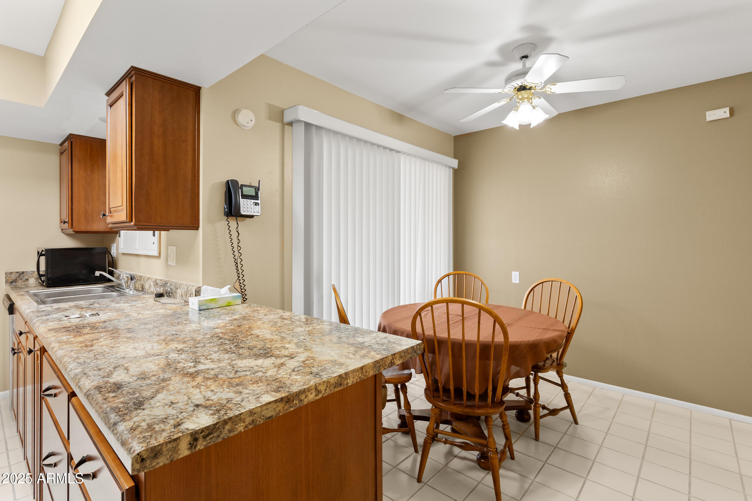 10425 W ROUNDELAY Circle