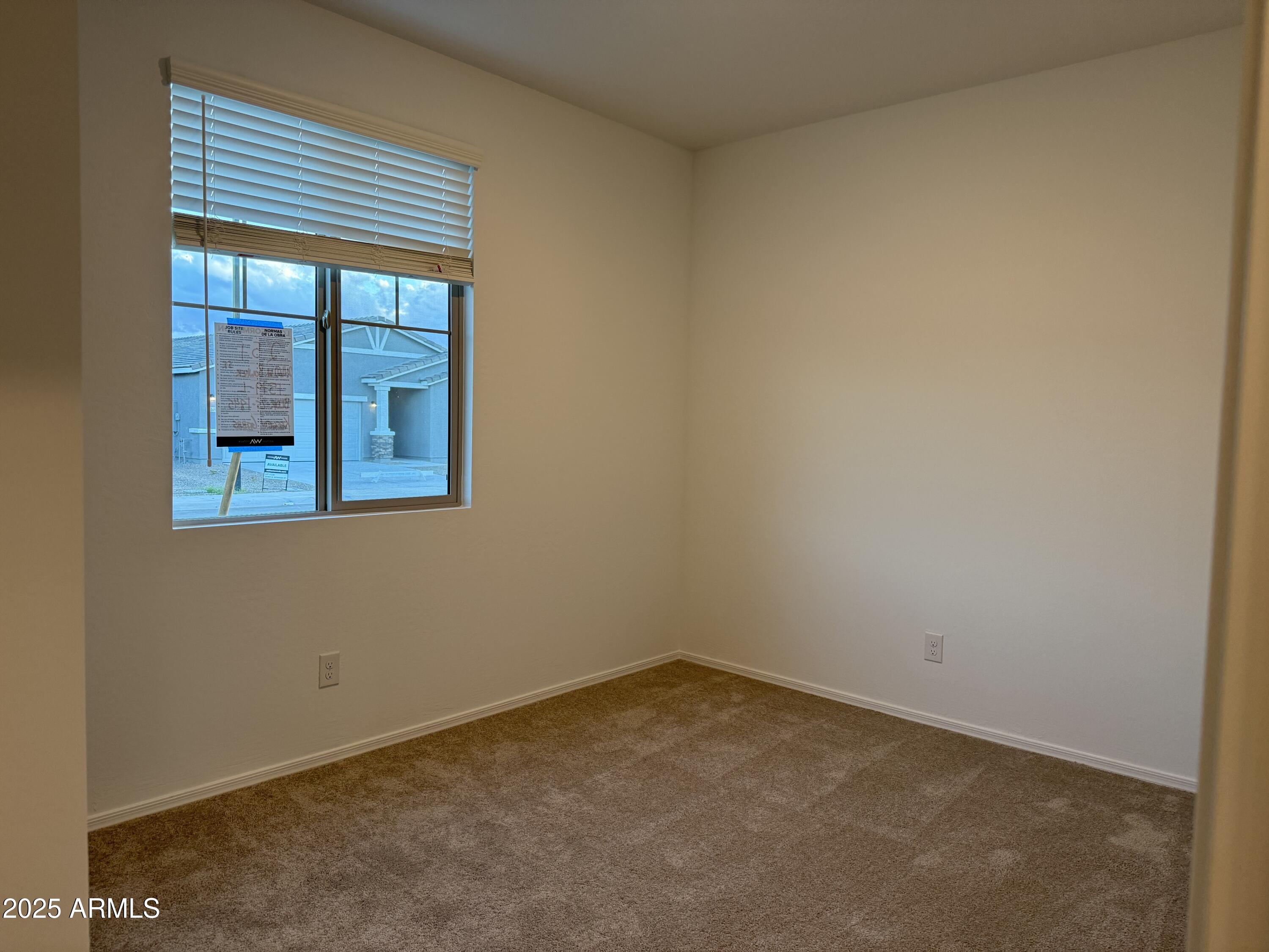 24160 W BOWKER Street