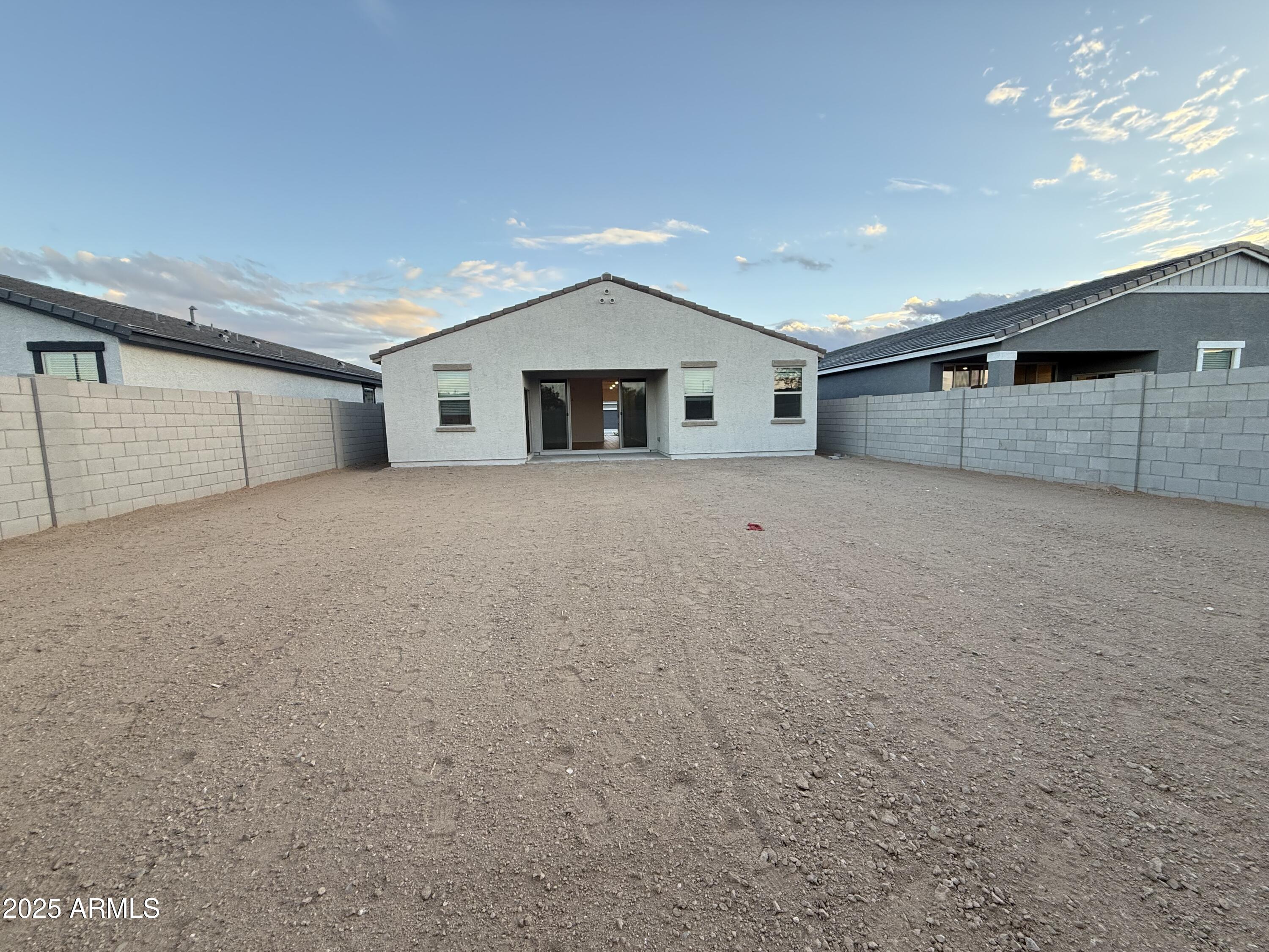 24160 W BOWKER Street