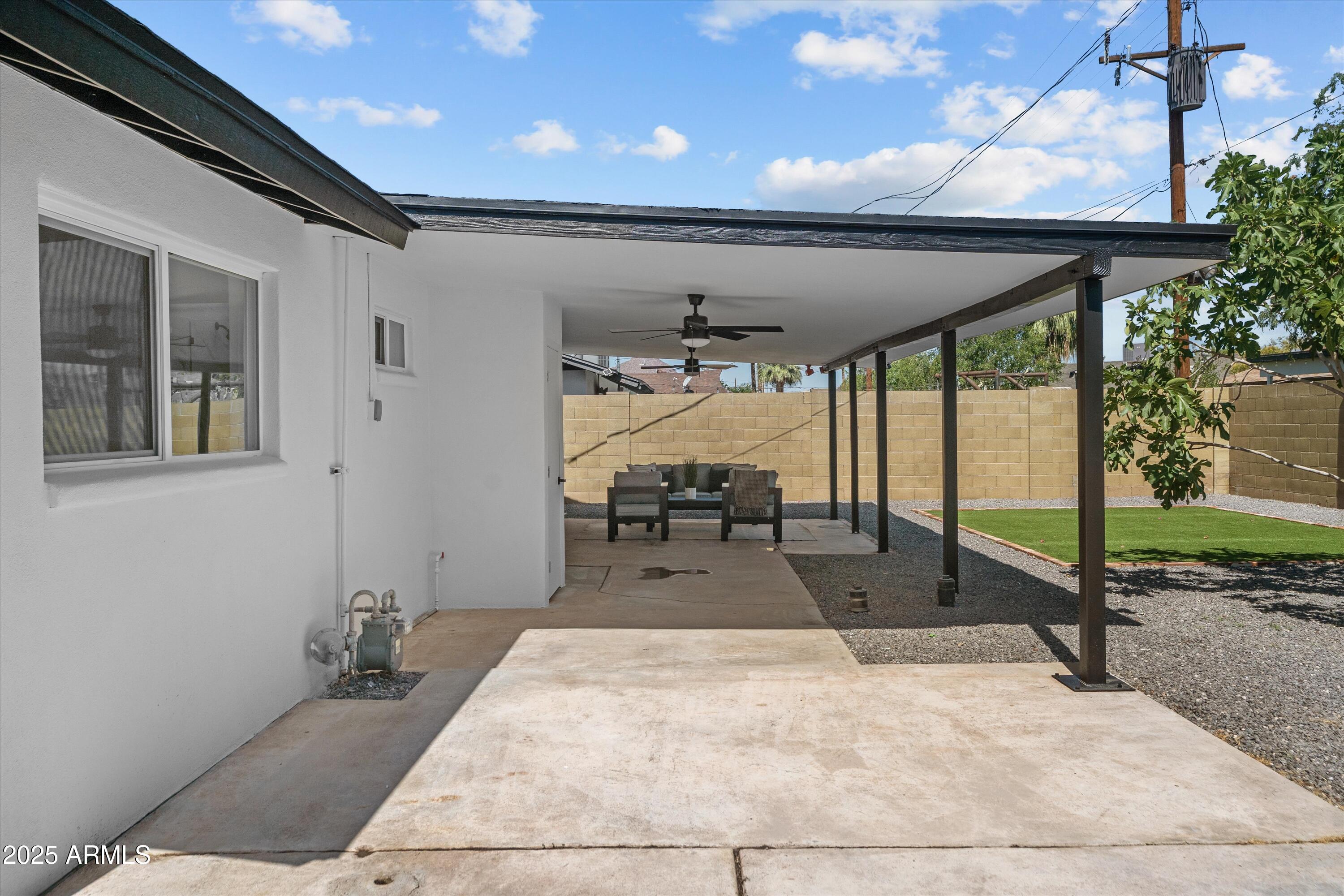 8732 E Arlington Road