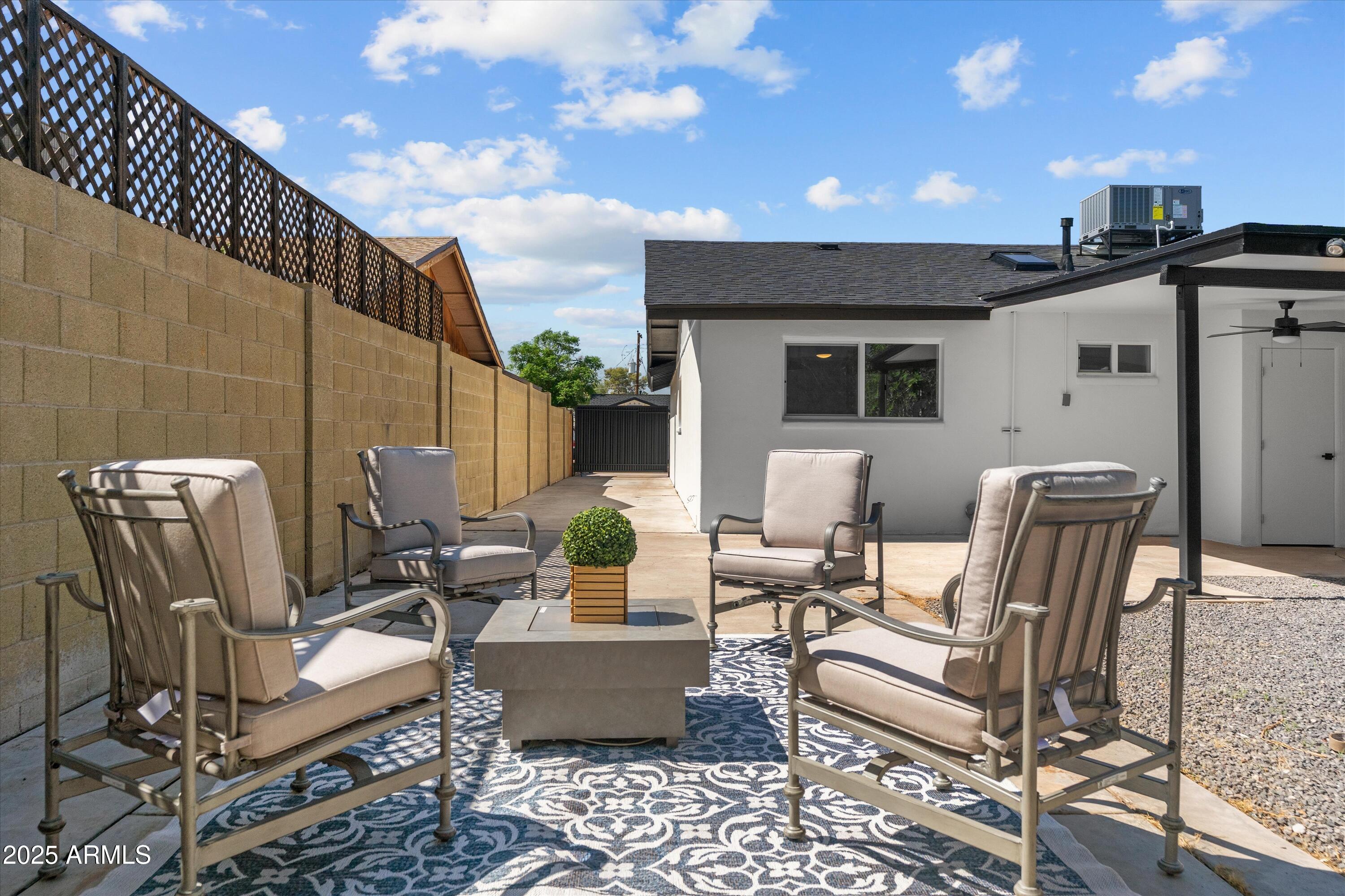 8732 E Arlington Road