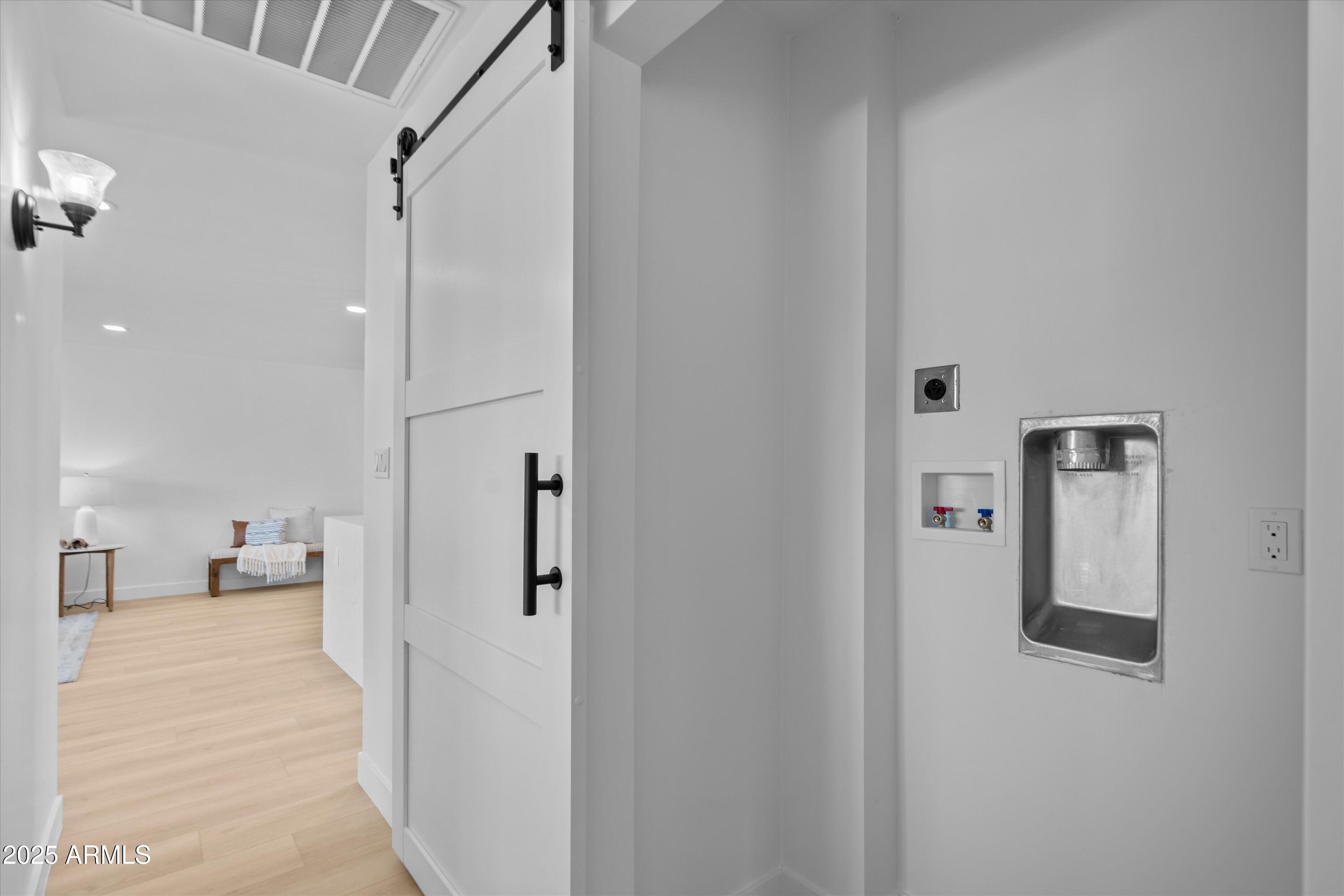 8732 E Arlington Road