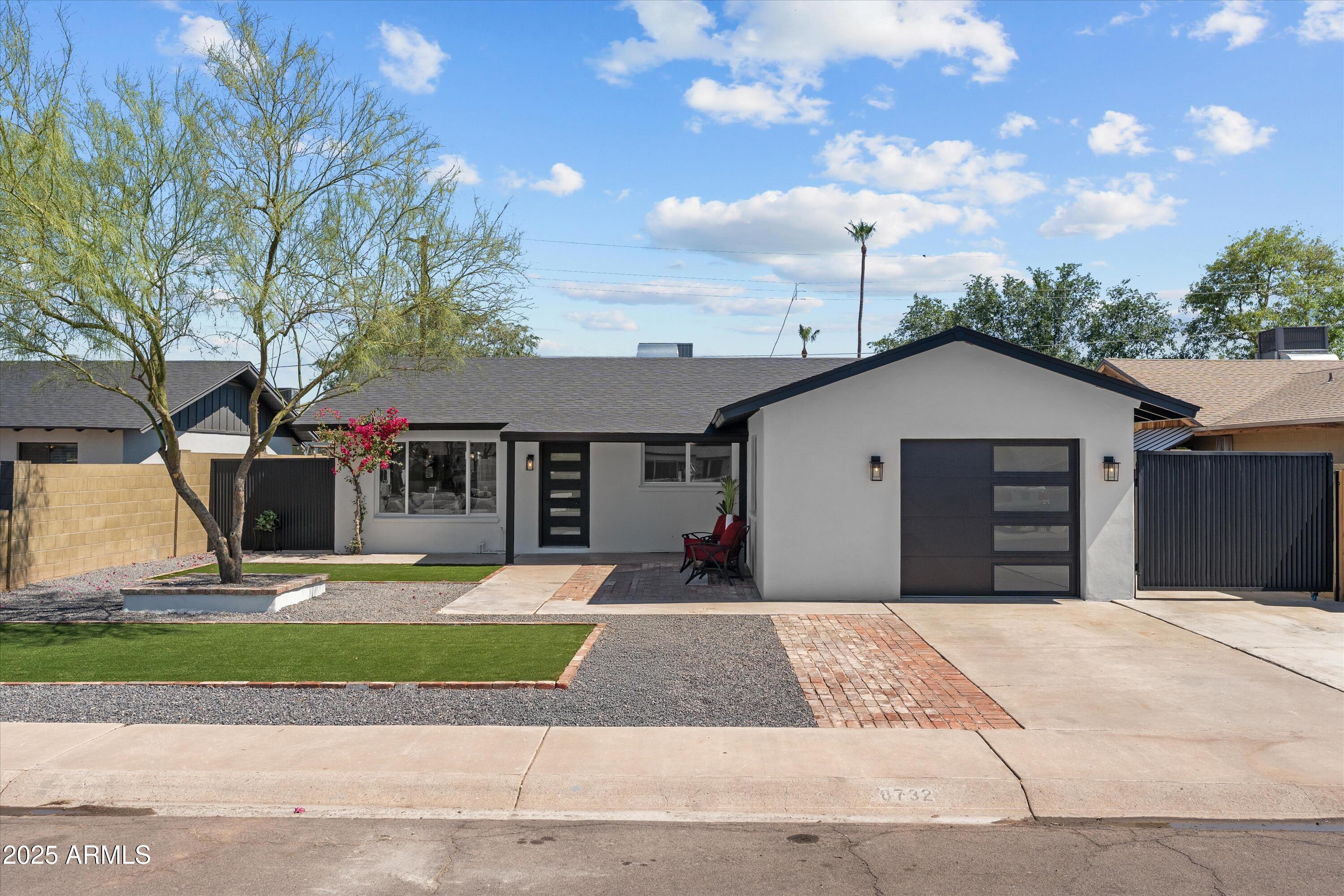 8732 E Arlington Road