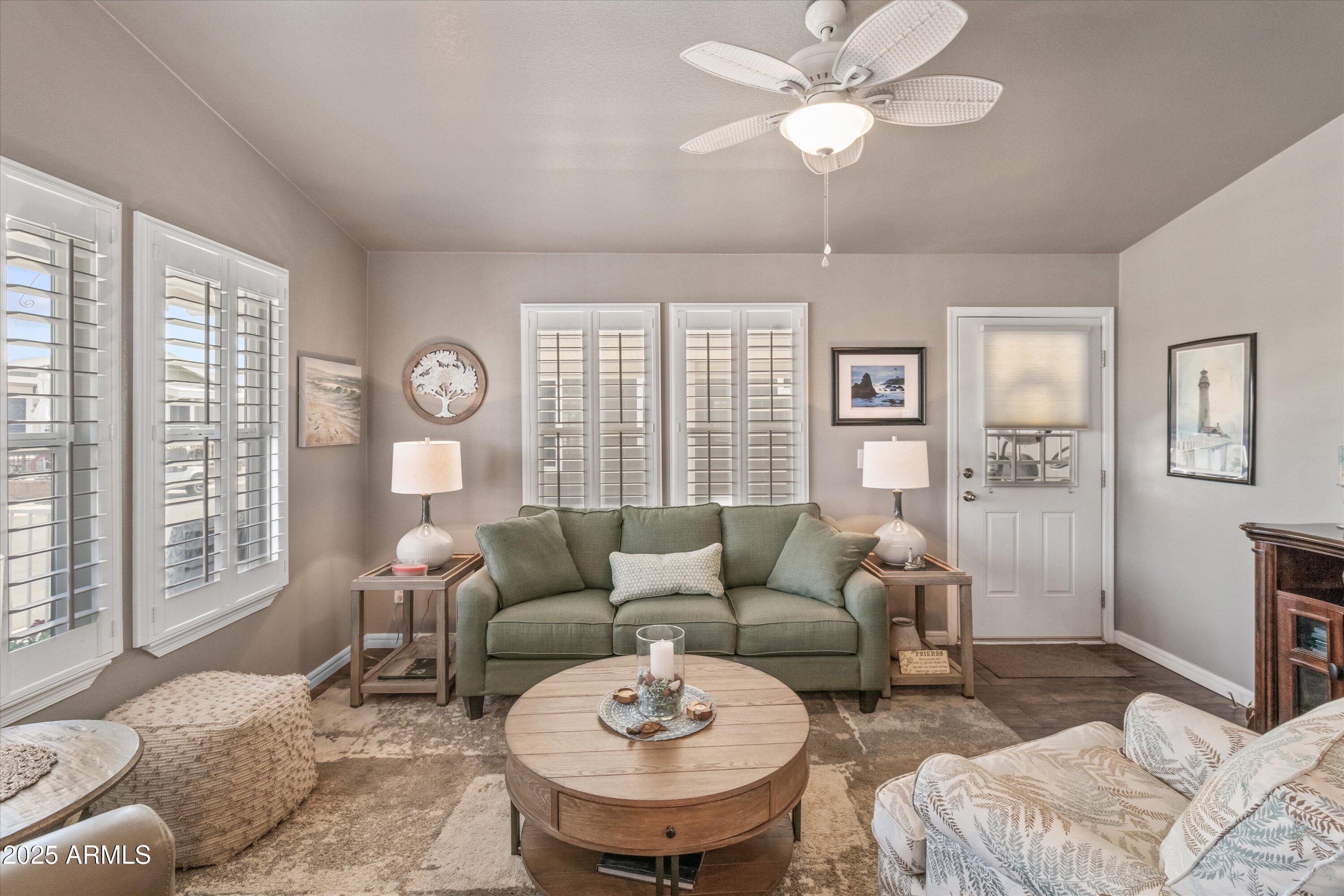 650 N HAWES Road, 3717