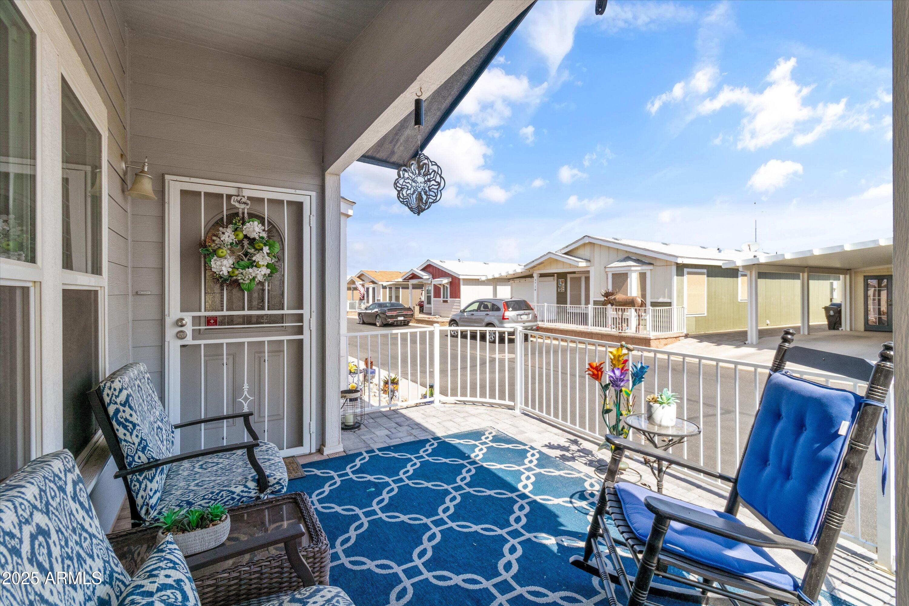 650 N HAWES Road, 3717