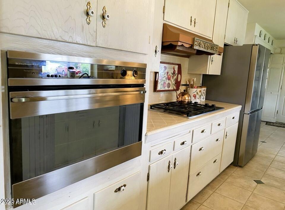 4721 E CLARENDON Avenue