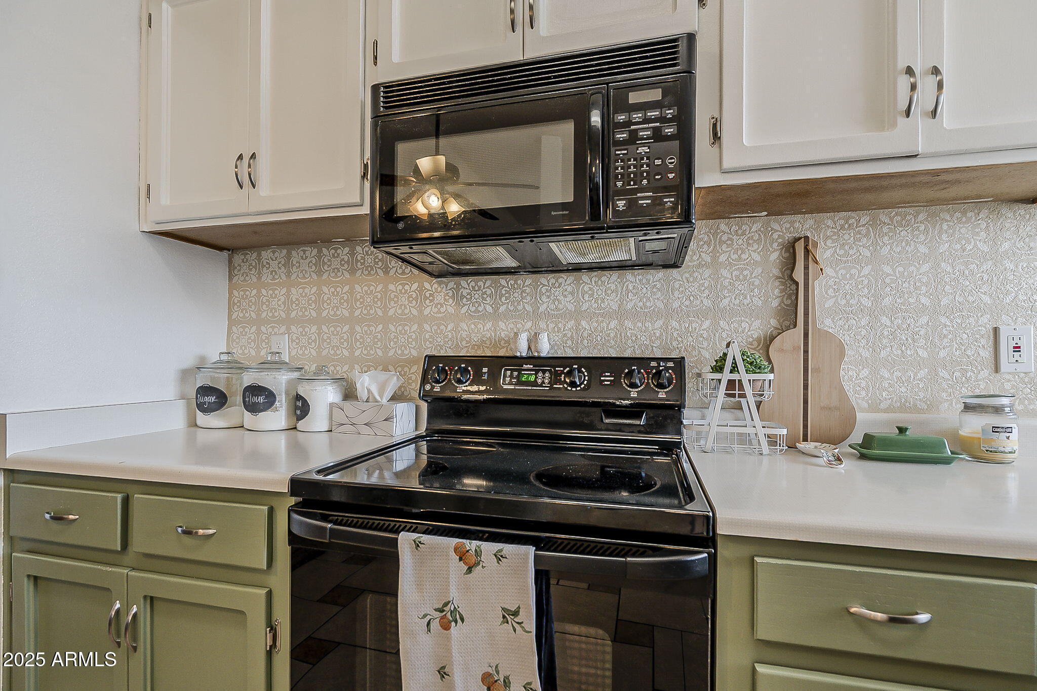 6330 E EVERGREEN Street