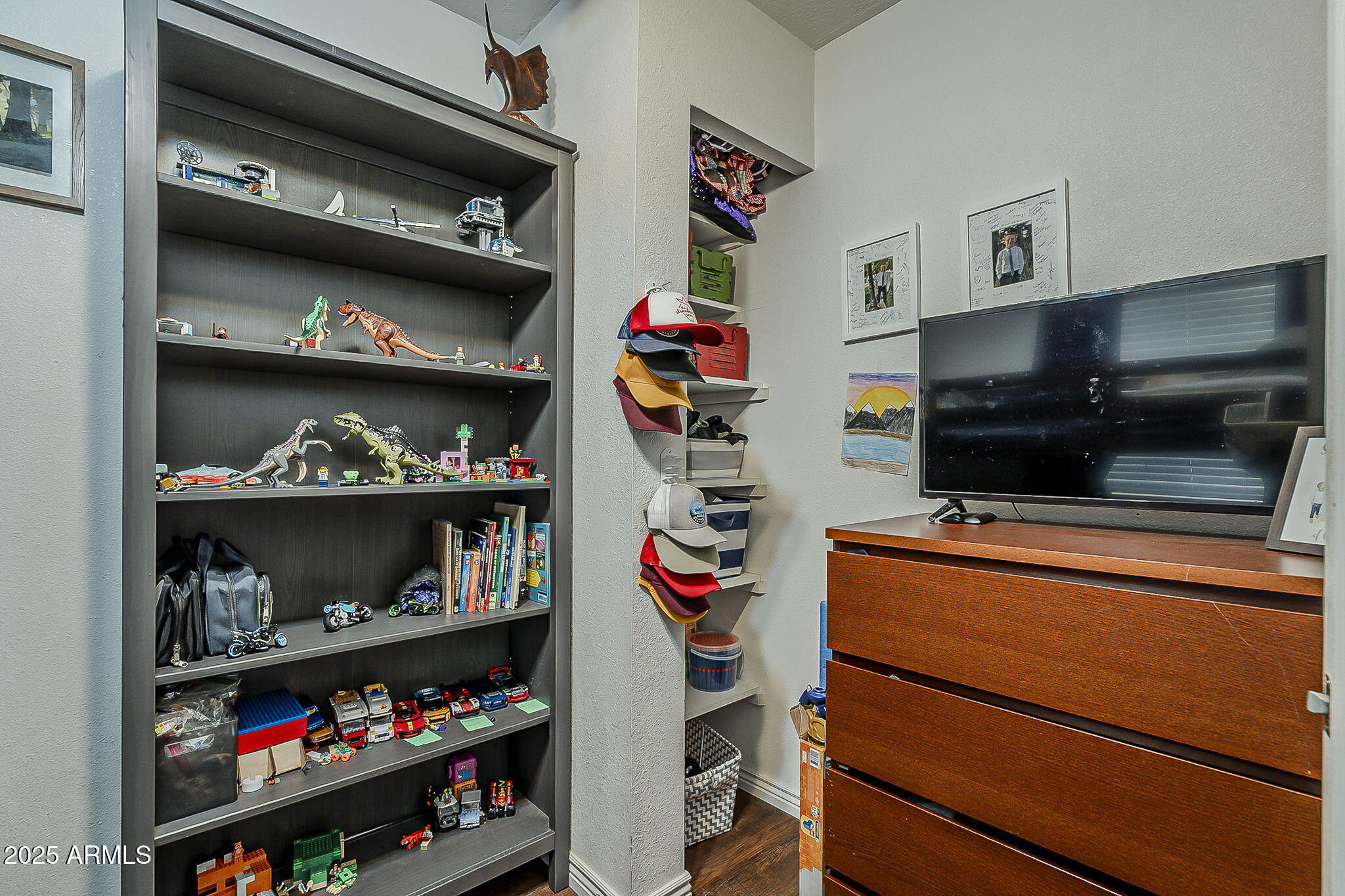 6330 E EVERGREEN Street