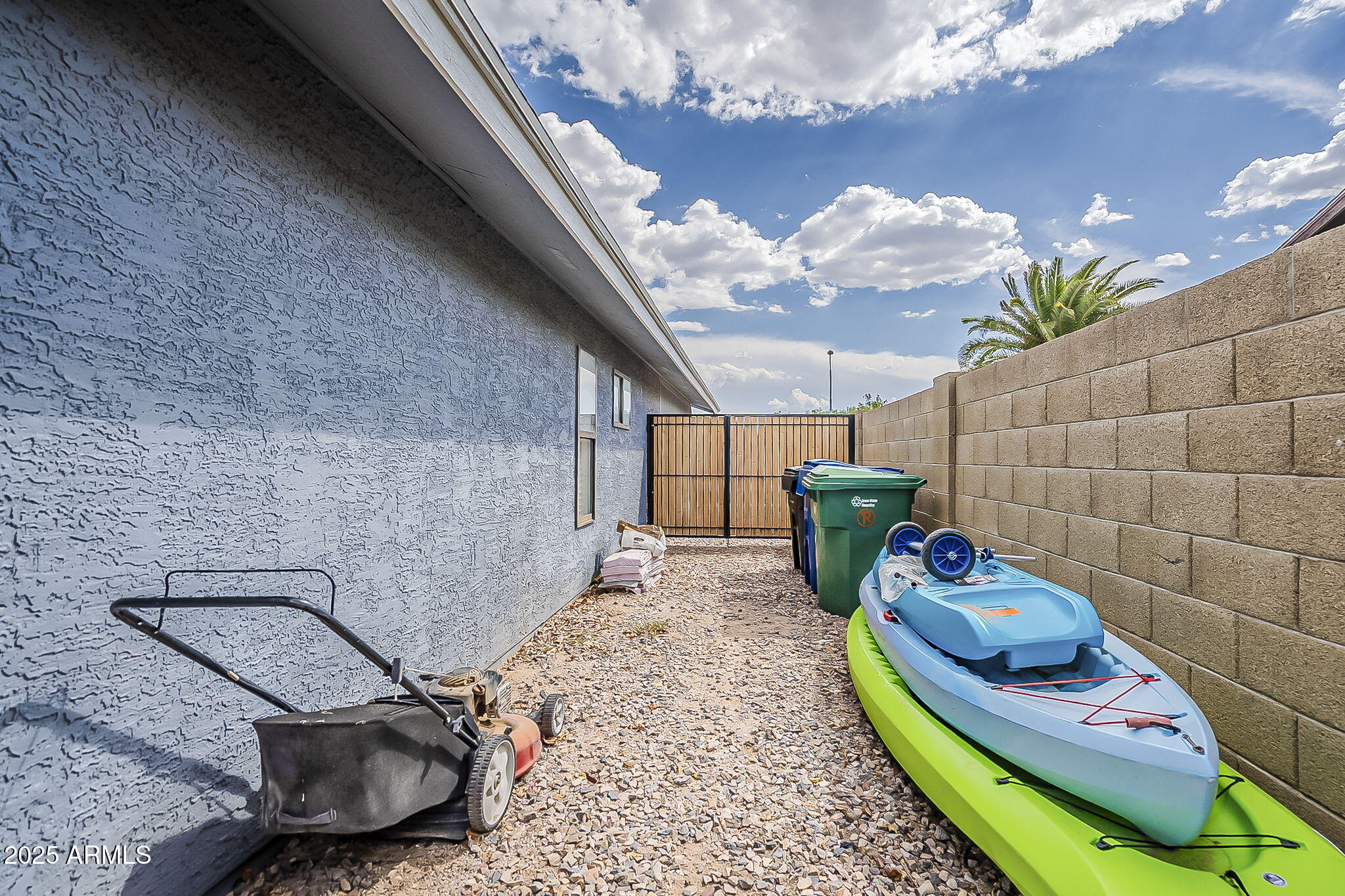 6330 E EVERGREEN Street