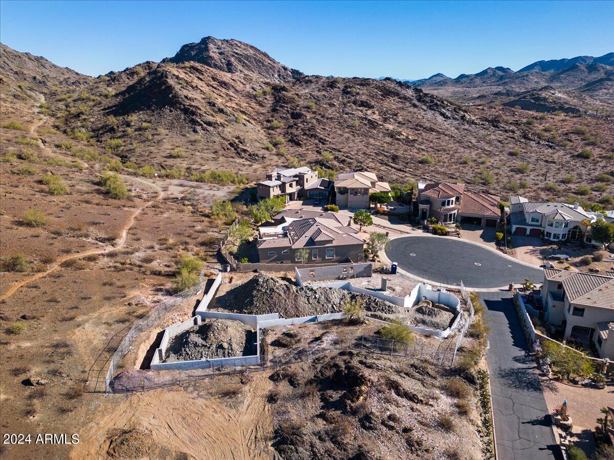 8626 N 17TH Place, 9