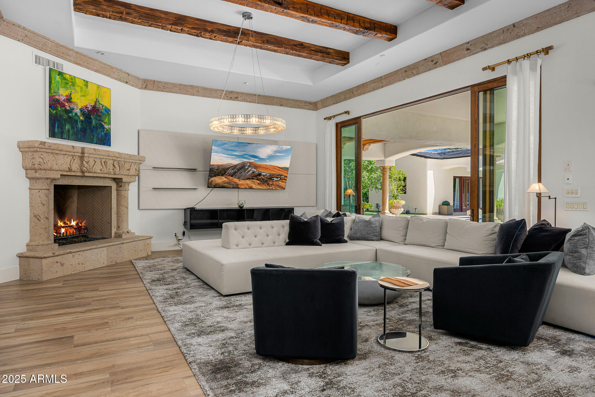 6809 E DOUBLETREE RANCH Road