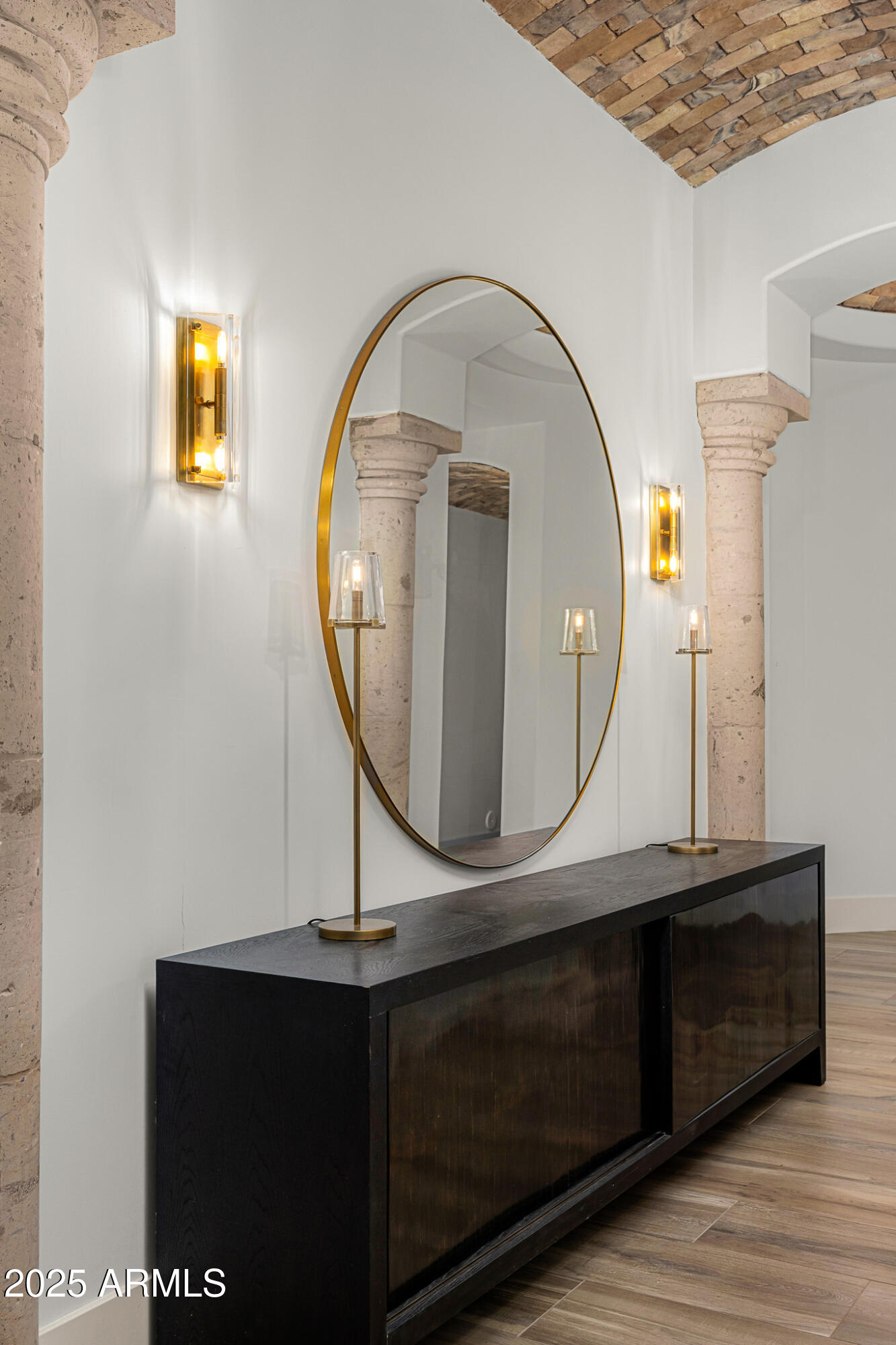 6809 E DOUBLETREE RANCH Road