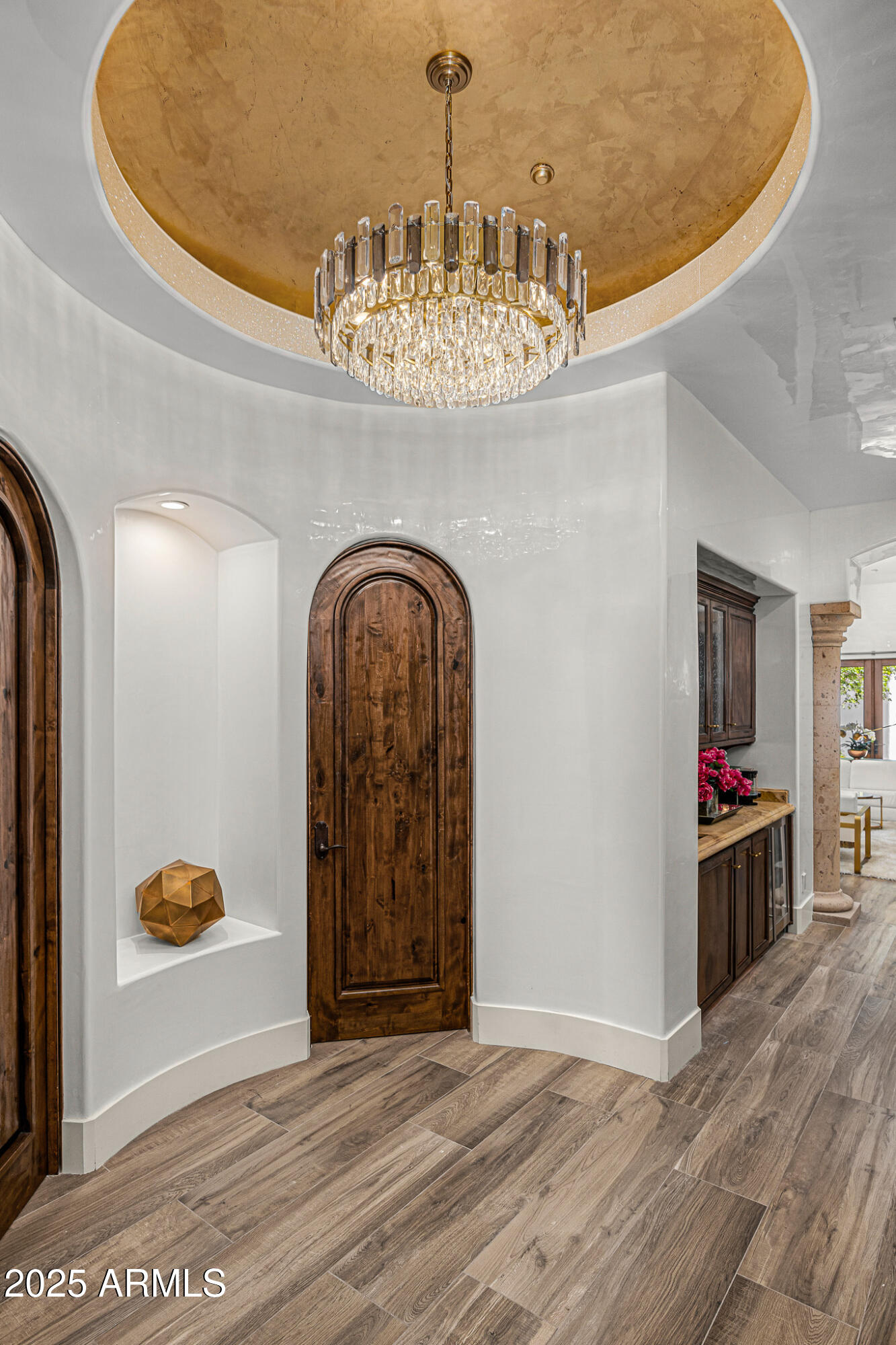 6809 E DOUBLETREE RANCH Road